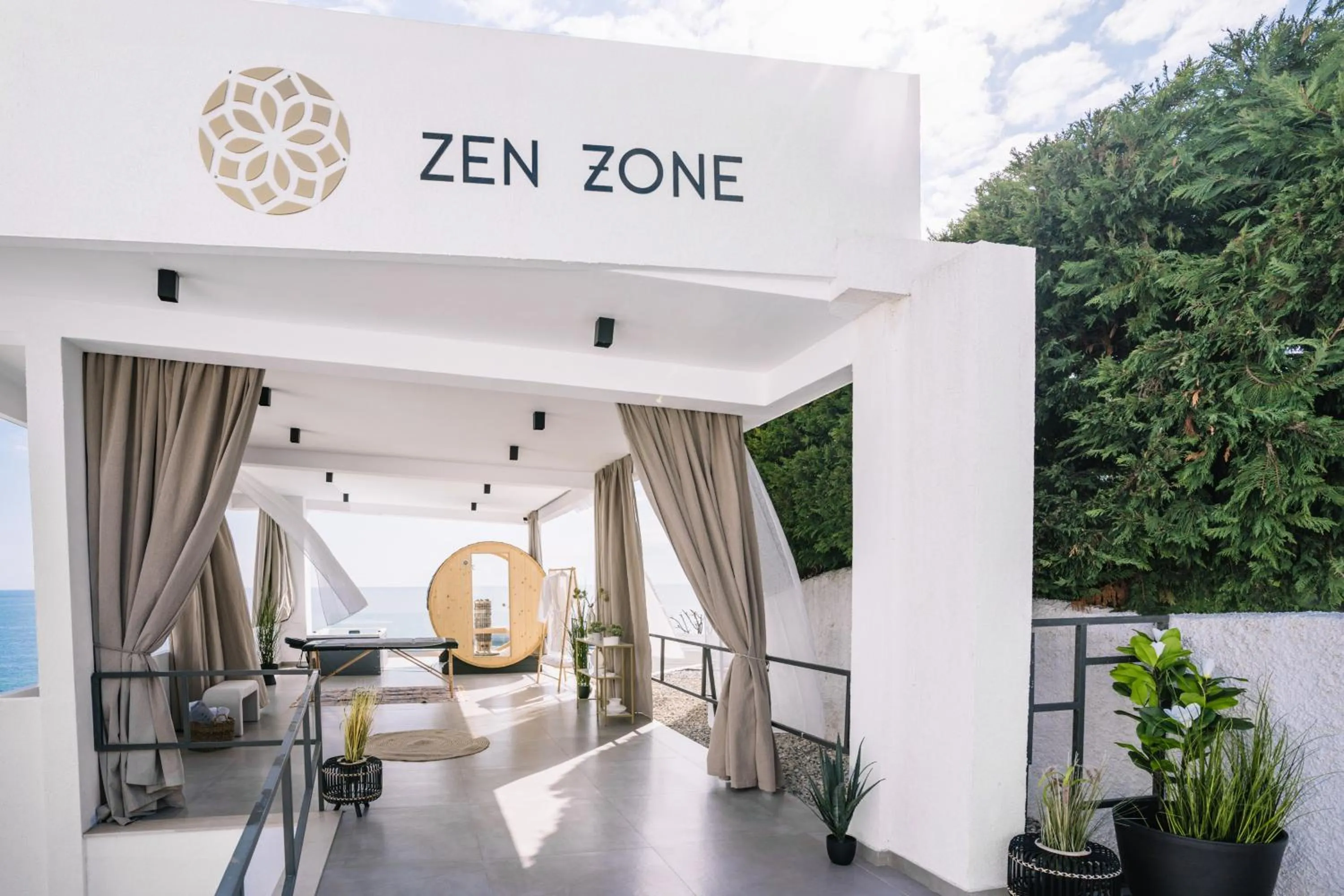 Spa and wellness centre/facilities in Akrotiri Olympus Luxury Suites - Adults Only