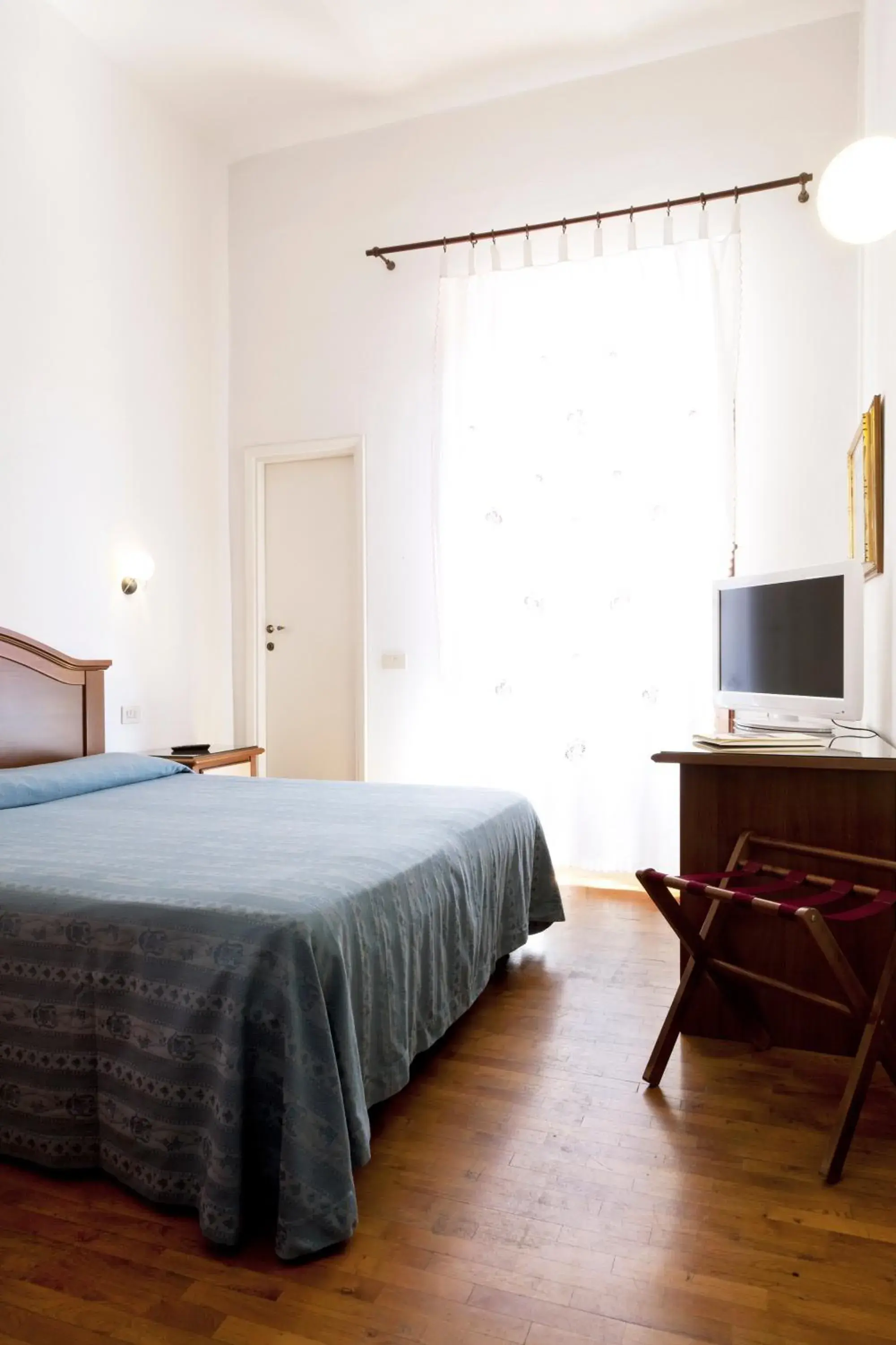 Double or Twin Room in Hotel Savoia e Campana Double or Twin Room in Hotel Savoia e Campana