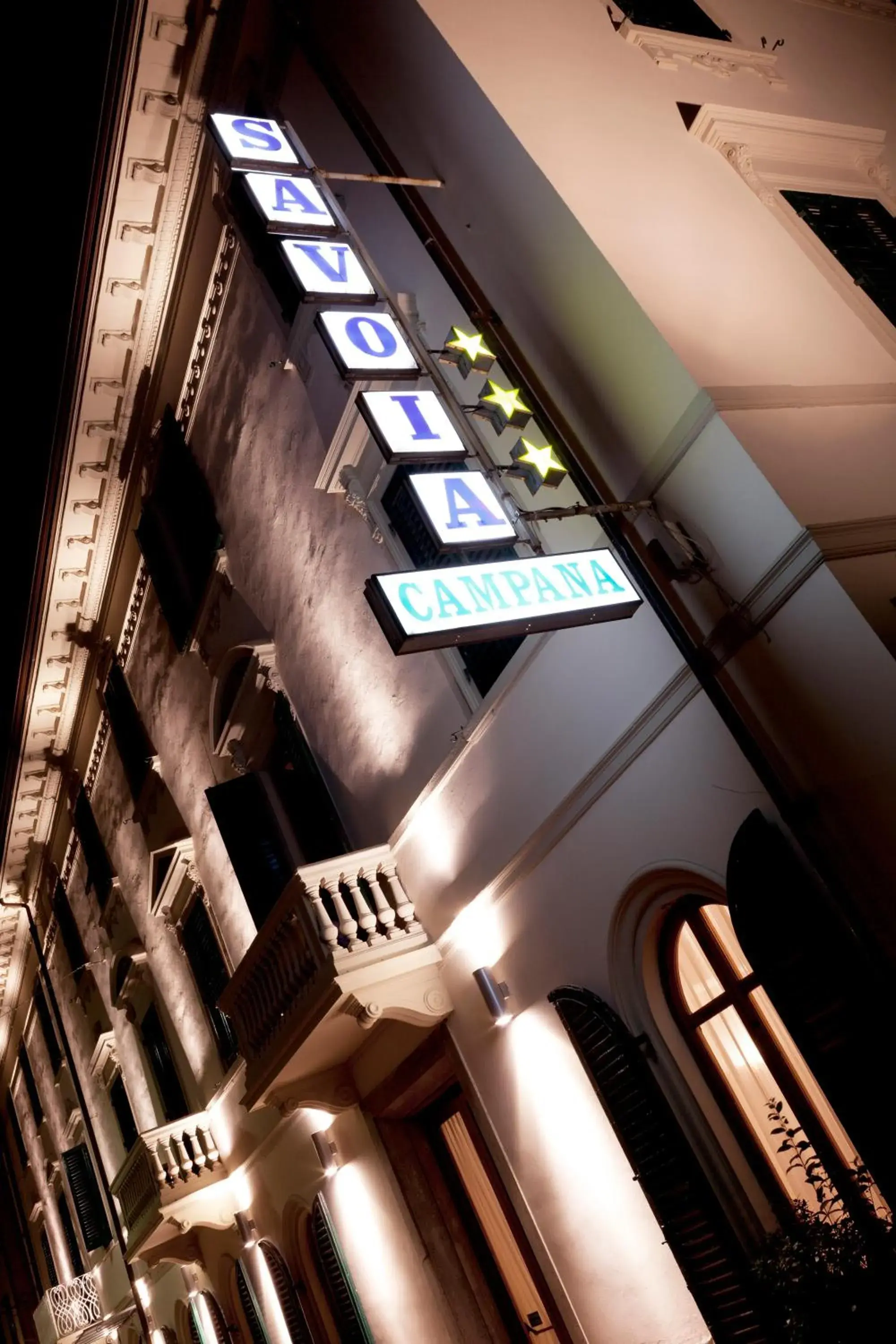 Facade/entrance in Hotel Savoia e Campana Facade/entrance in Hotel Savoia e Campana