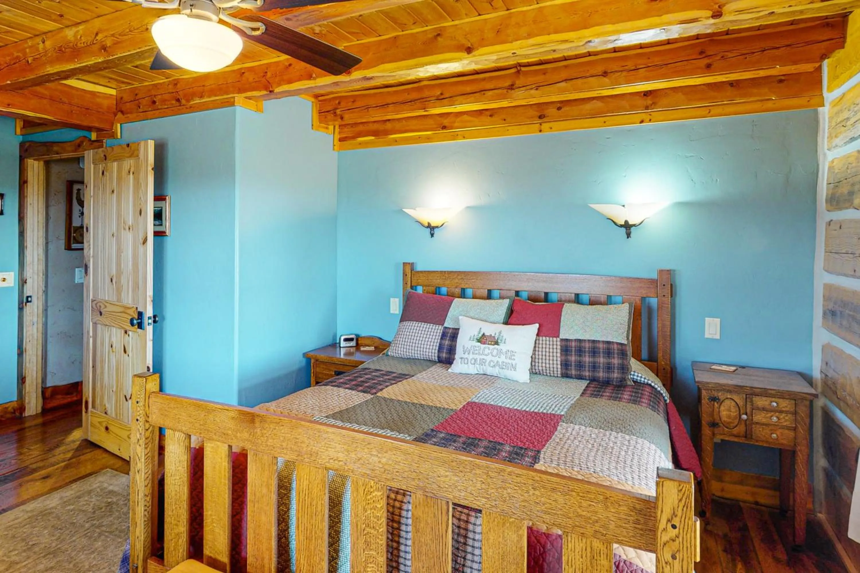 Bed in Rocky Mountain Way