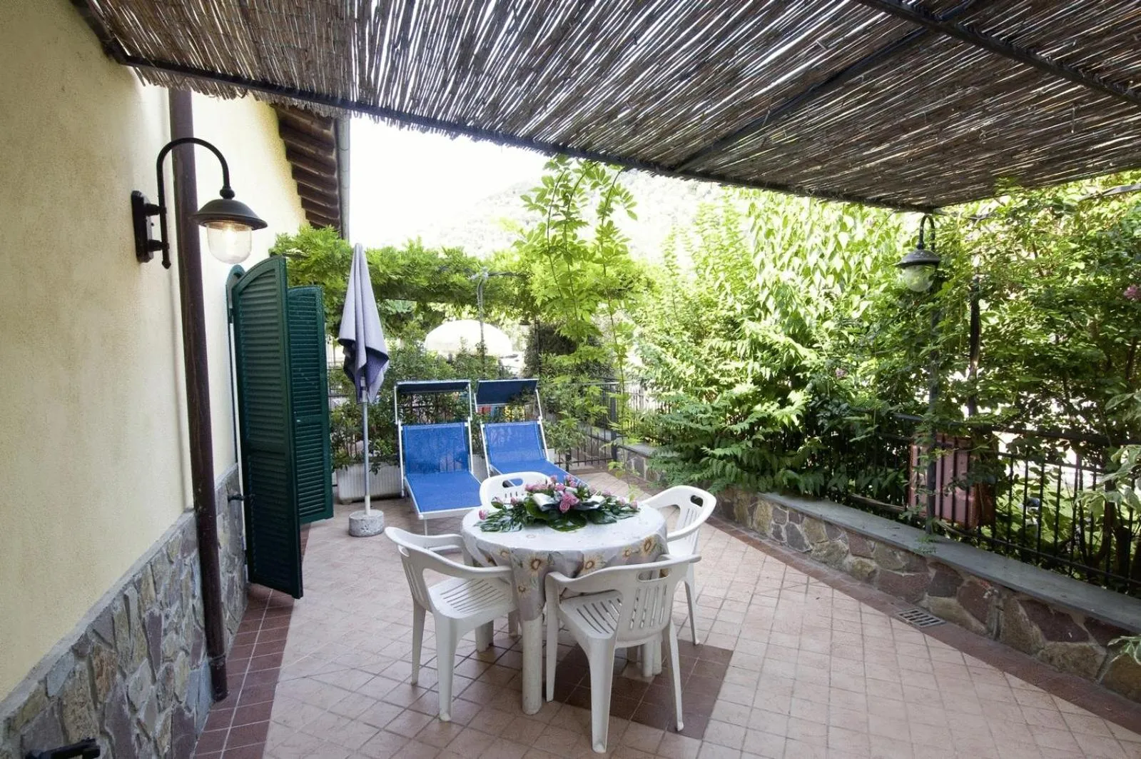 Facade/entrance in Hotel Lago Bin