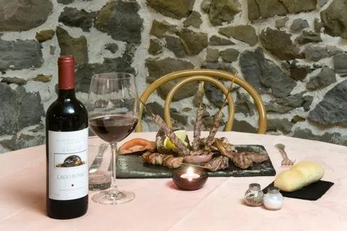 Food in Hotel Lago Bin