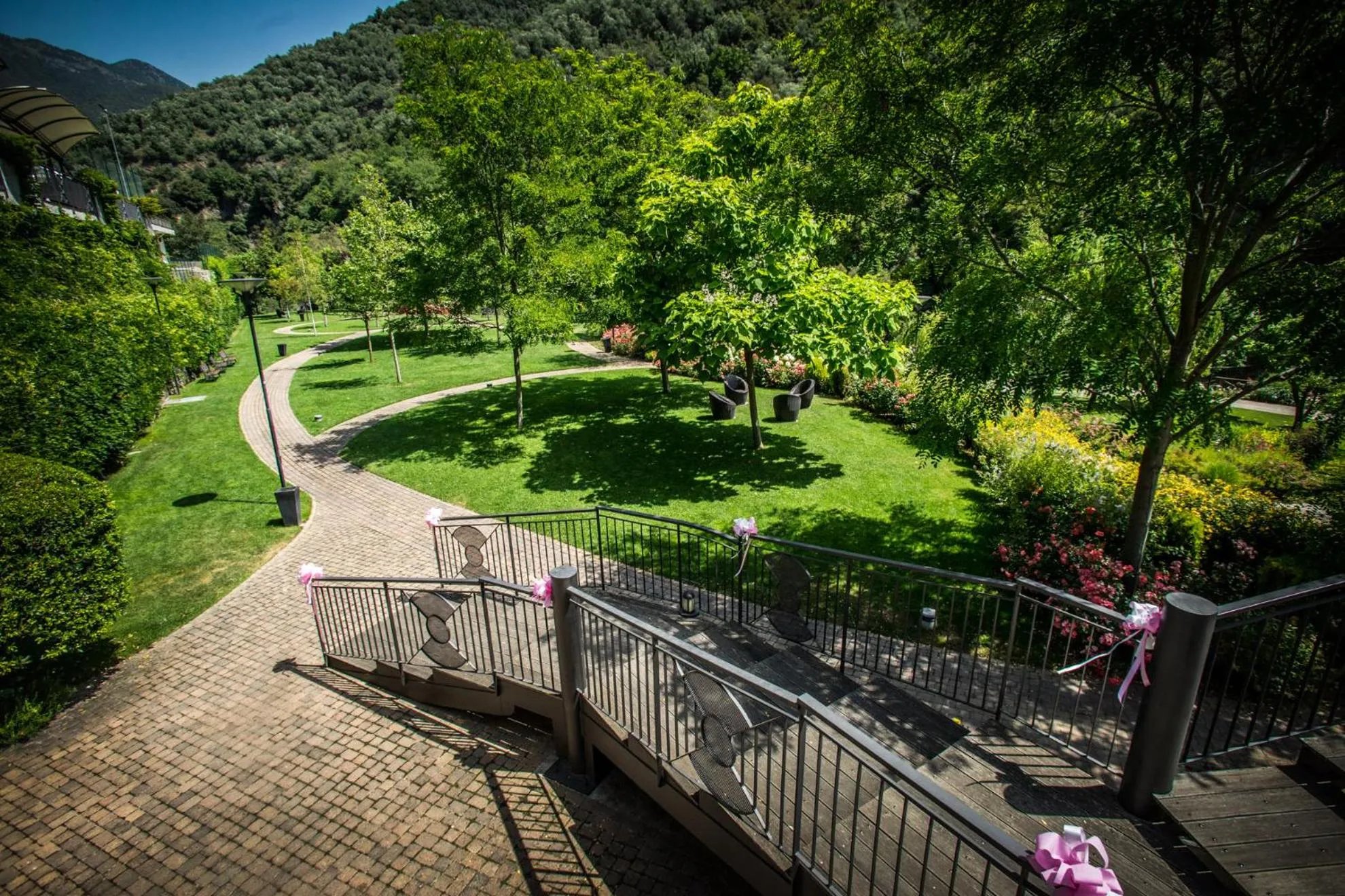 Garden in Hotel Lago Bin