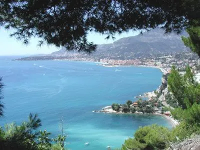 Area and facilities in Hotel Lago Bin