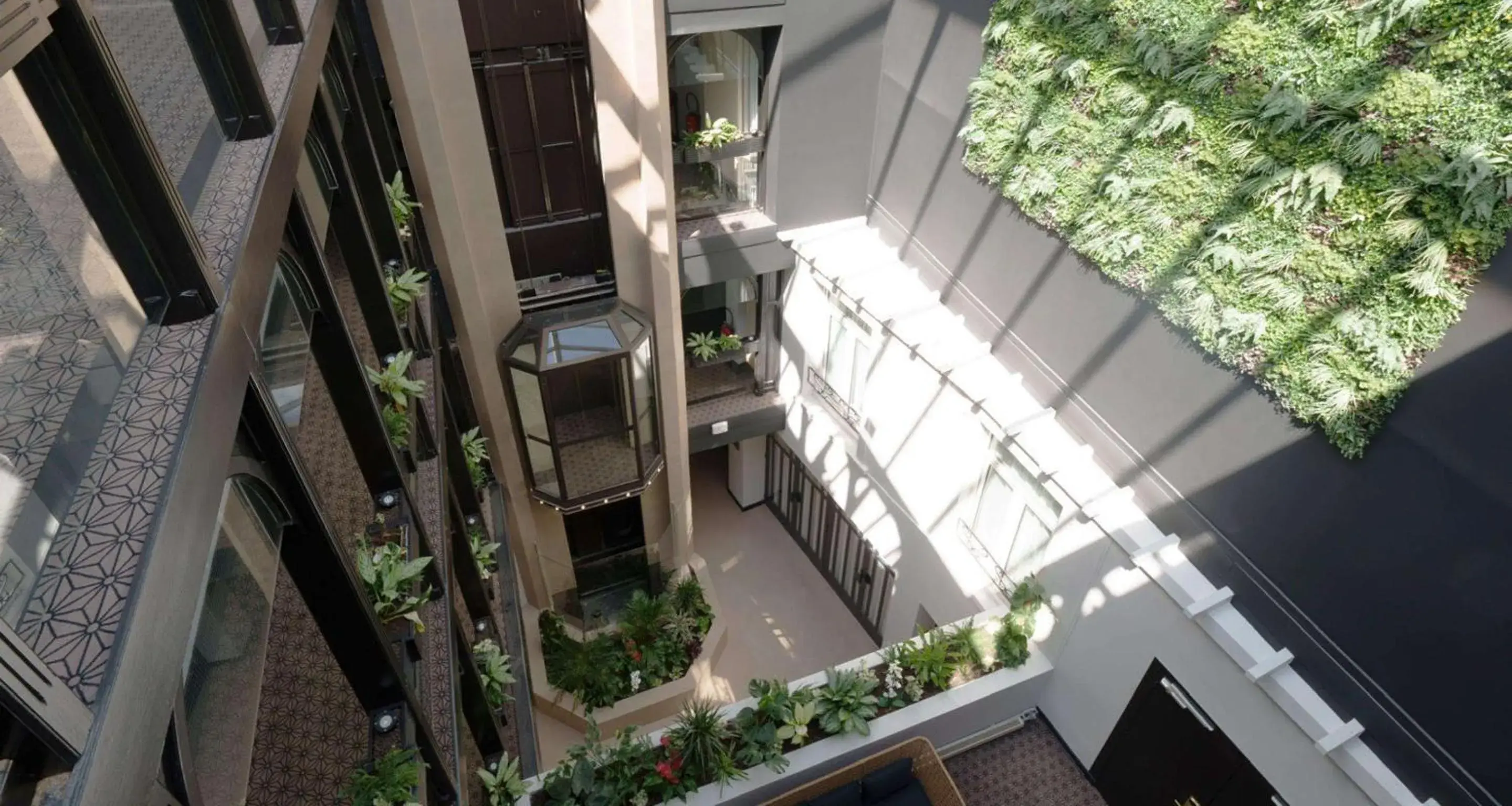 Lobby or reception in Best Western Plus Le Picardy Lobby or reception in Best Western Plus Le Picardy