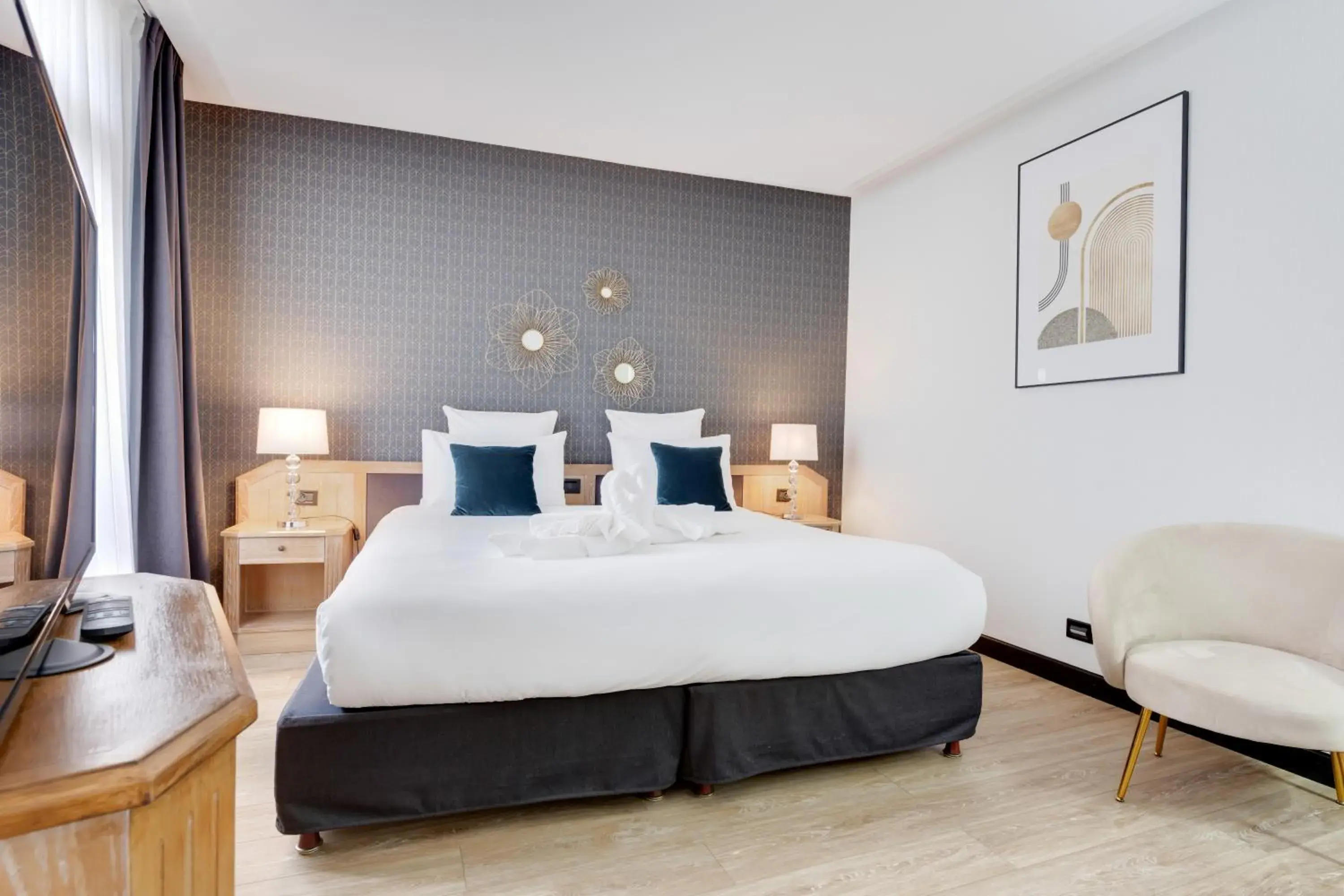 Bed in Best Western Plus Le Picardy Bed in Best Western Plus Le Picardy