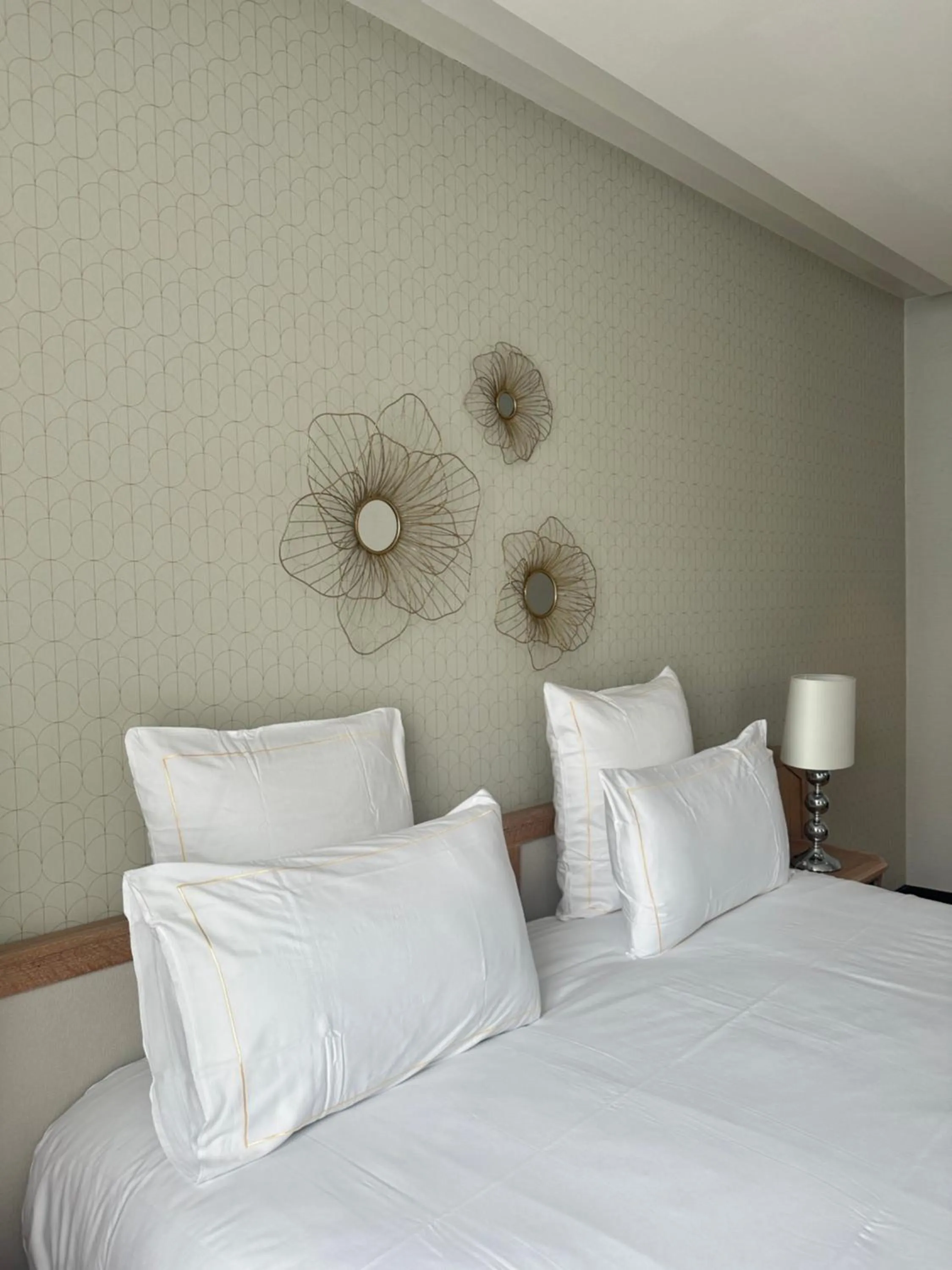 Bed in Best Western Plus Le Picardy