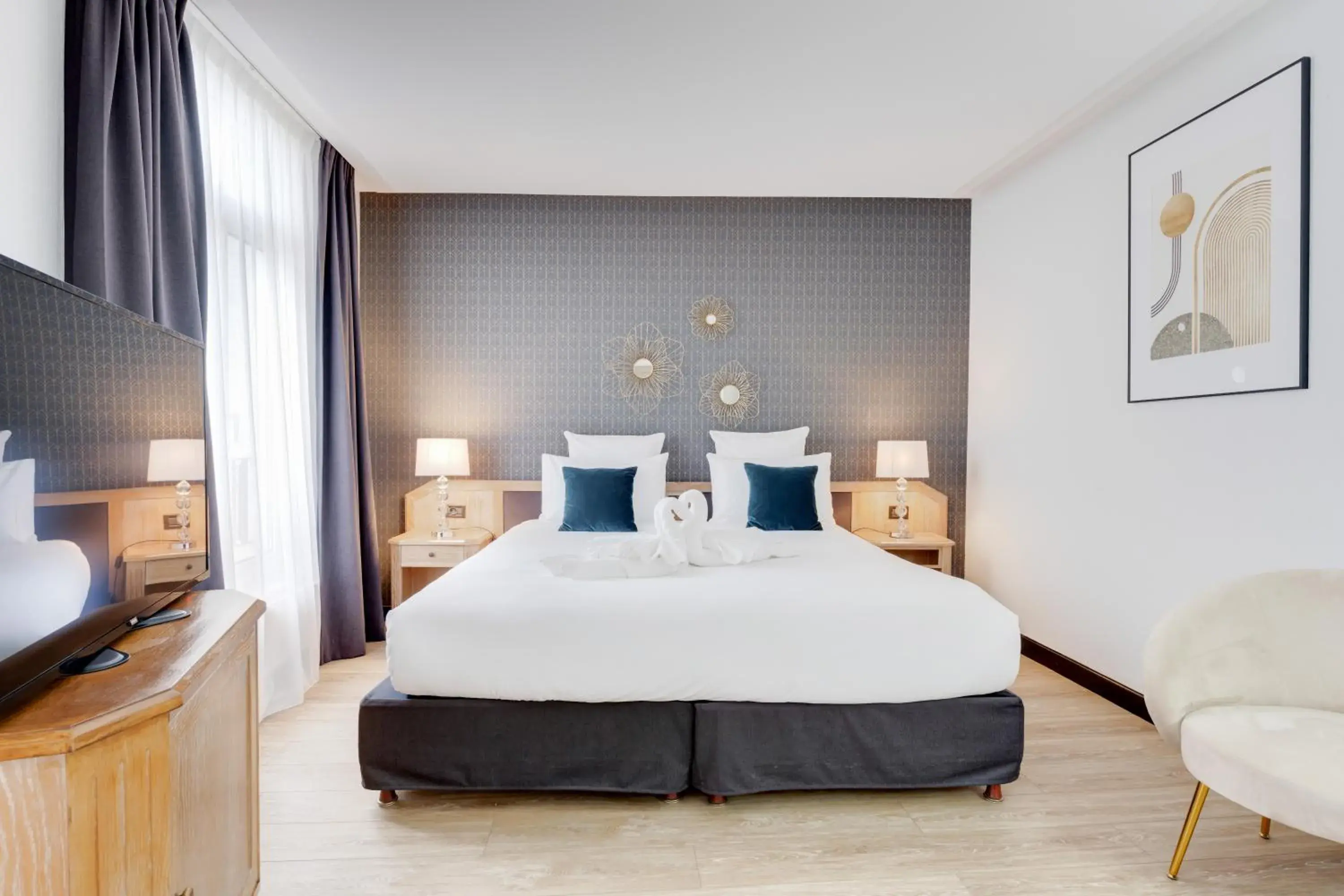 Bed in Best Western Plus Le Picardy Bed in Best Western Plus Le Picardy