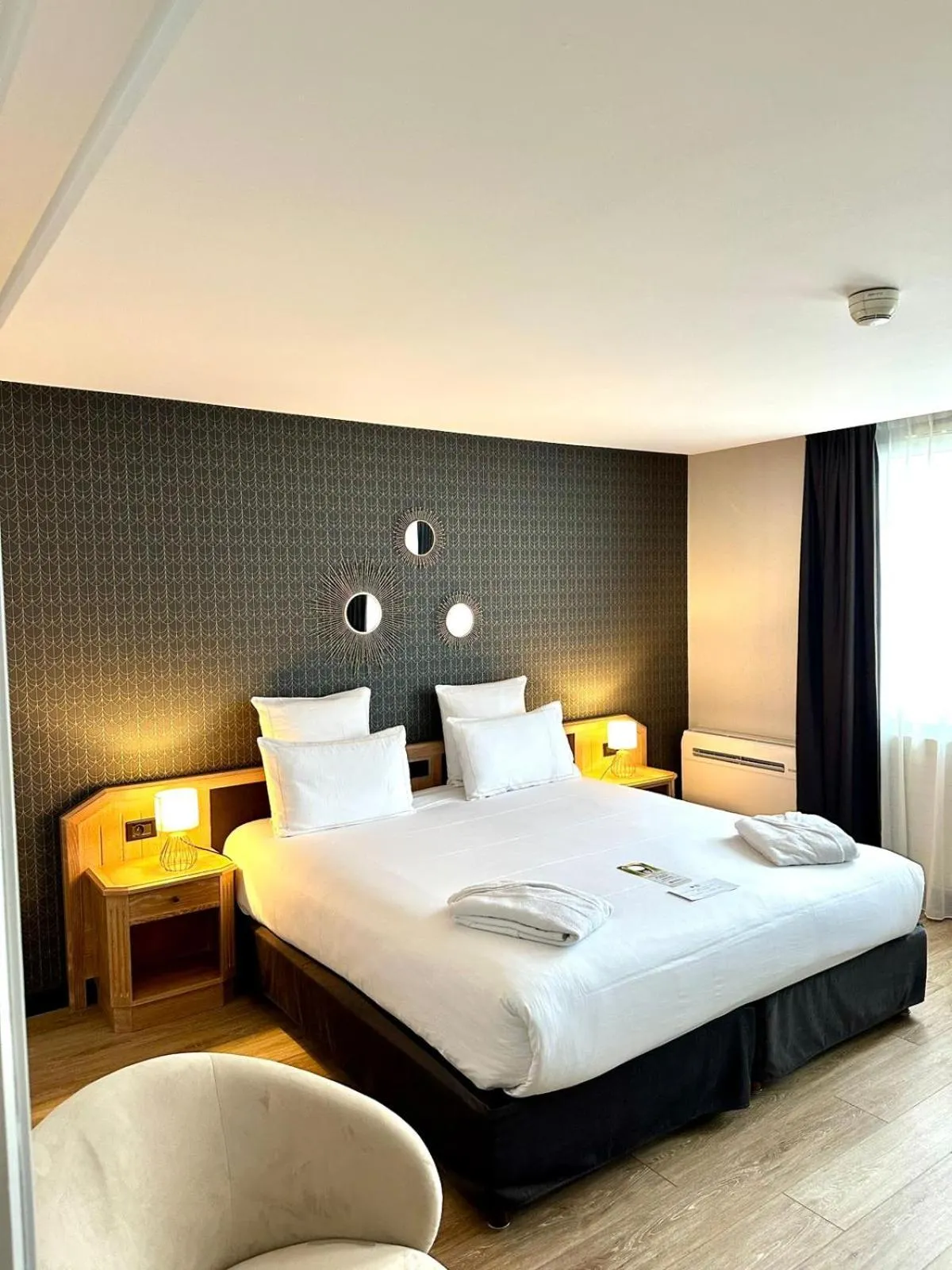 Bed in Best Western Plus Le Picardy