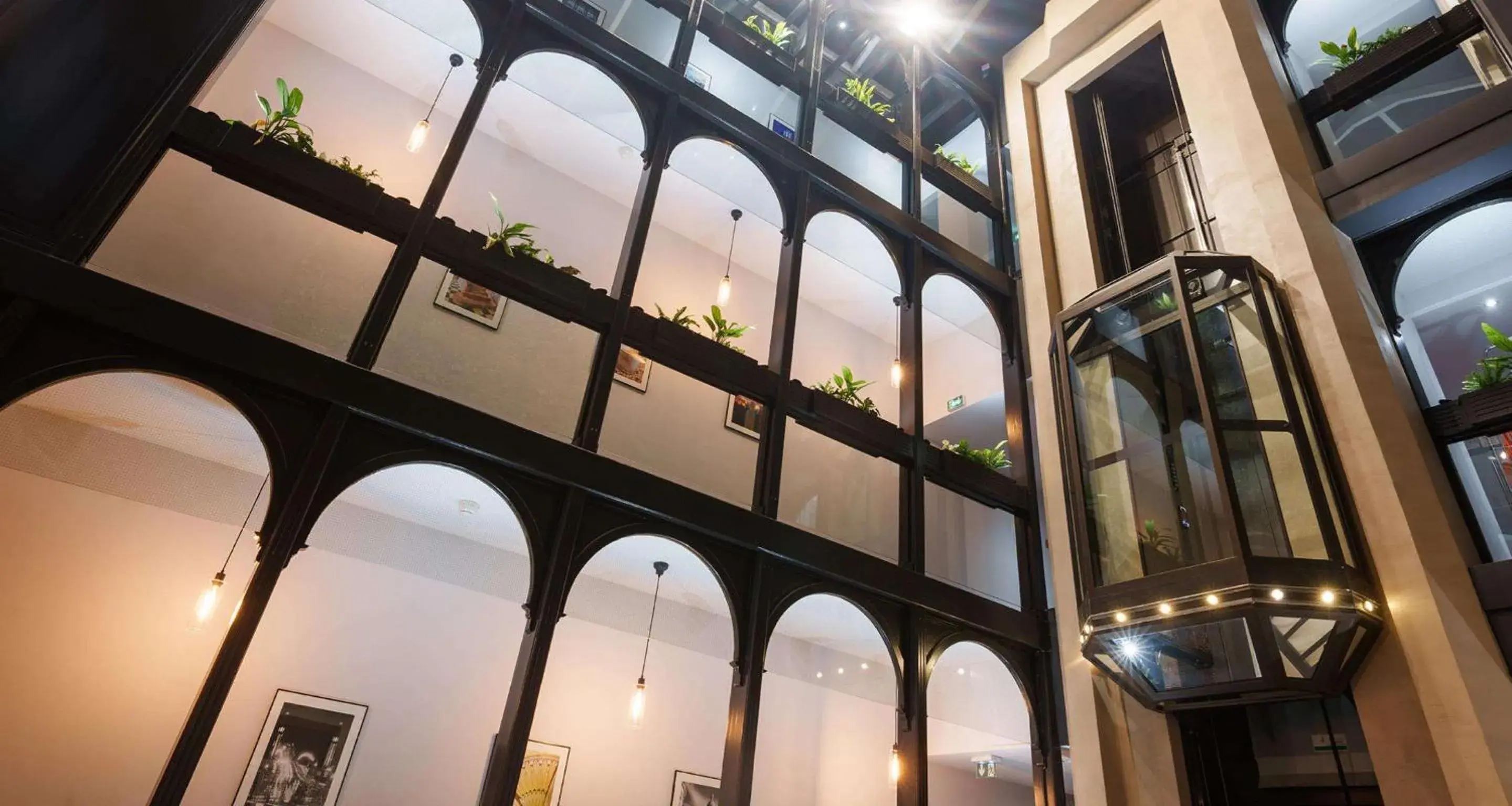 Lobby or reception in Best Western Plus Le Picardy Lobby or reception in Best Western Plus Le Picardy