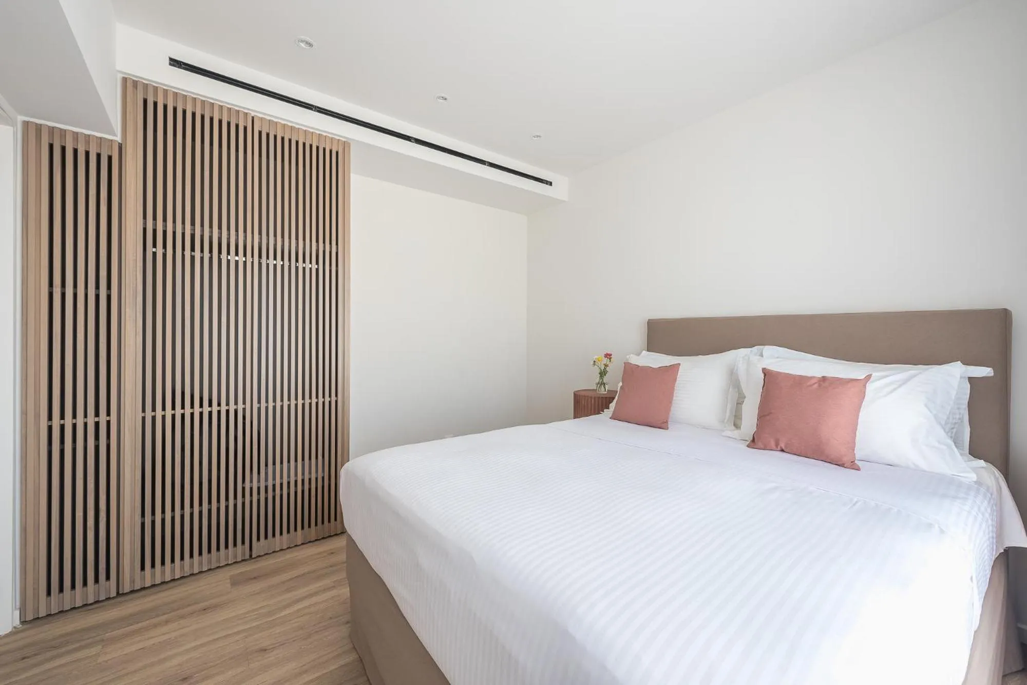 Bedroom, Bed in Ceramian Athens