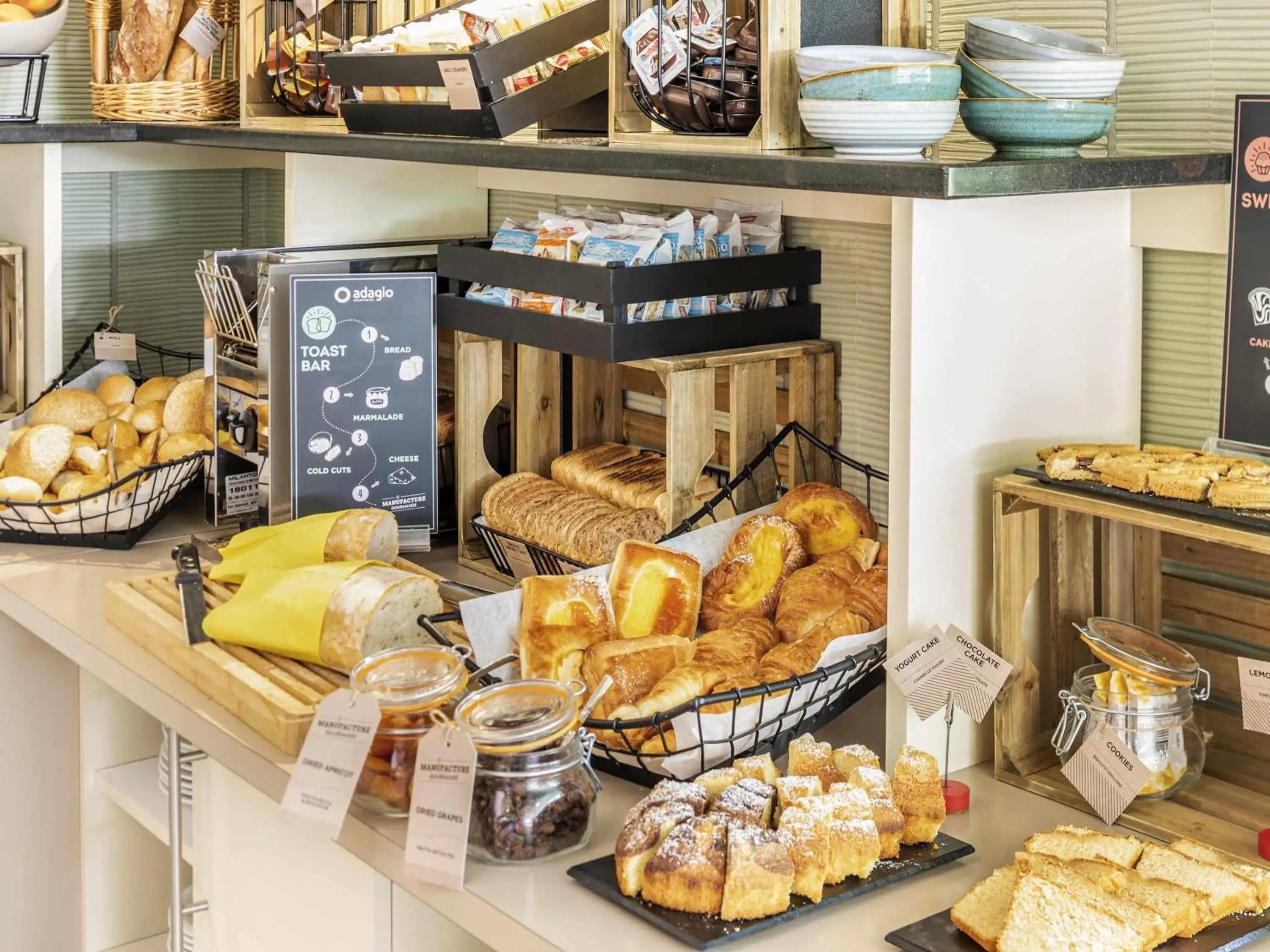 Breakfast in Aparthotel Adagio Rome Vatican Breakfast in Aparthotel Adagio Rome Vatican