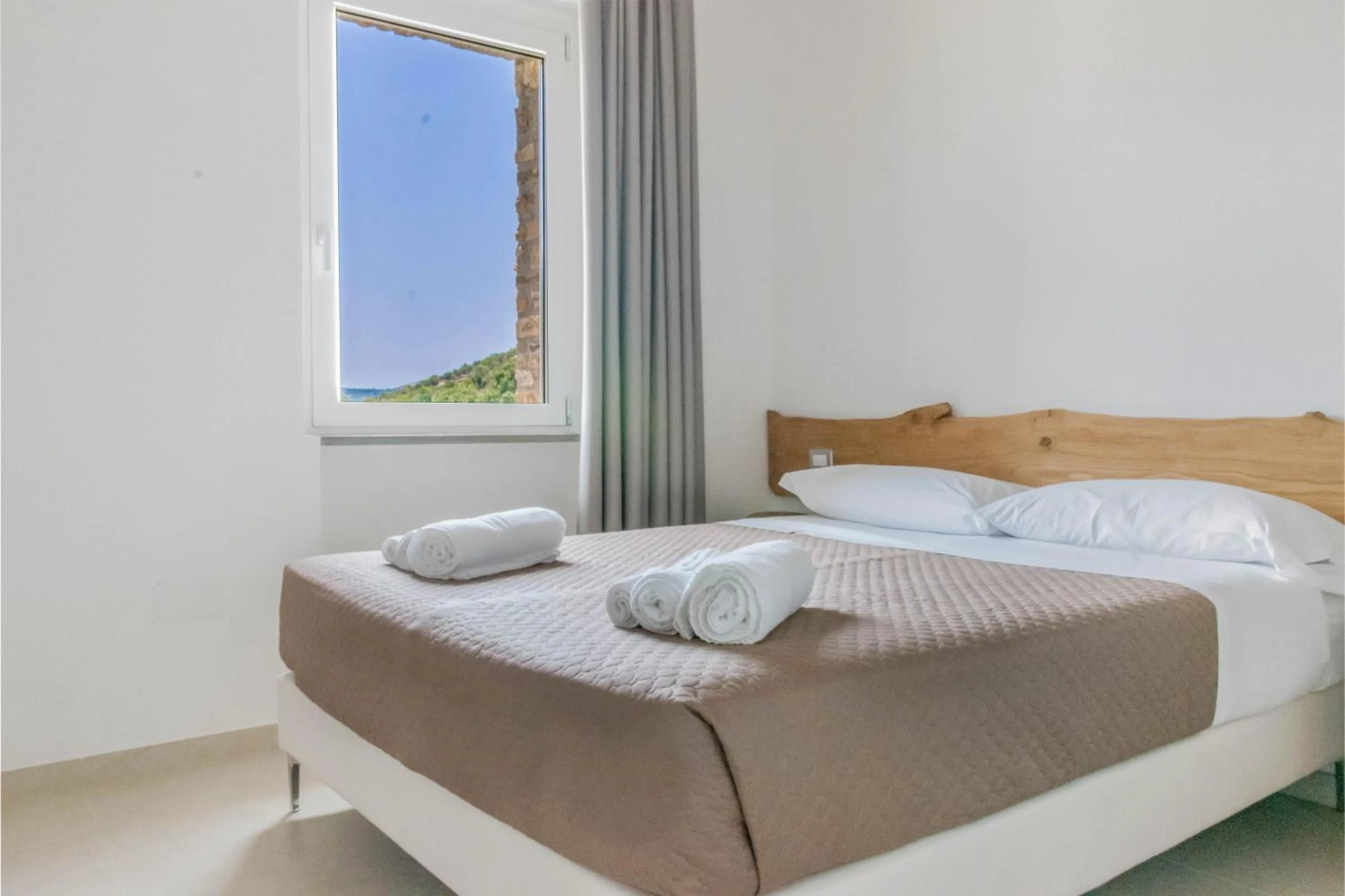 Bed in Country House L'antica pietra