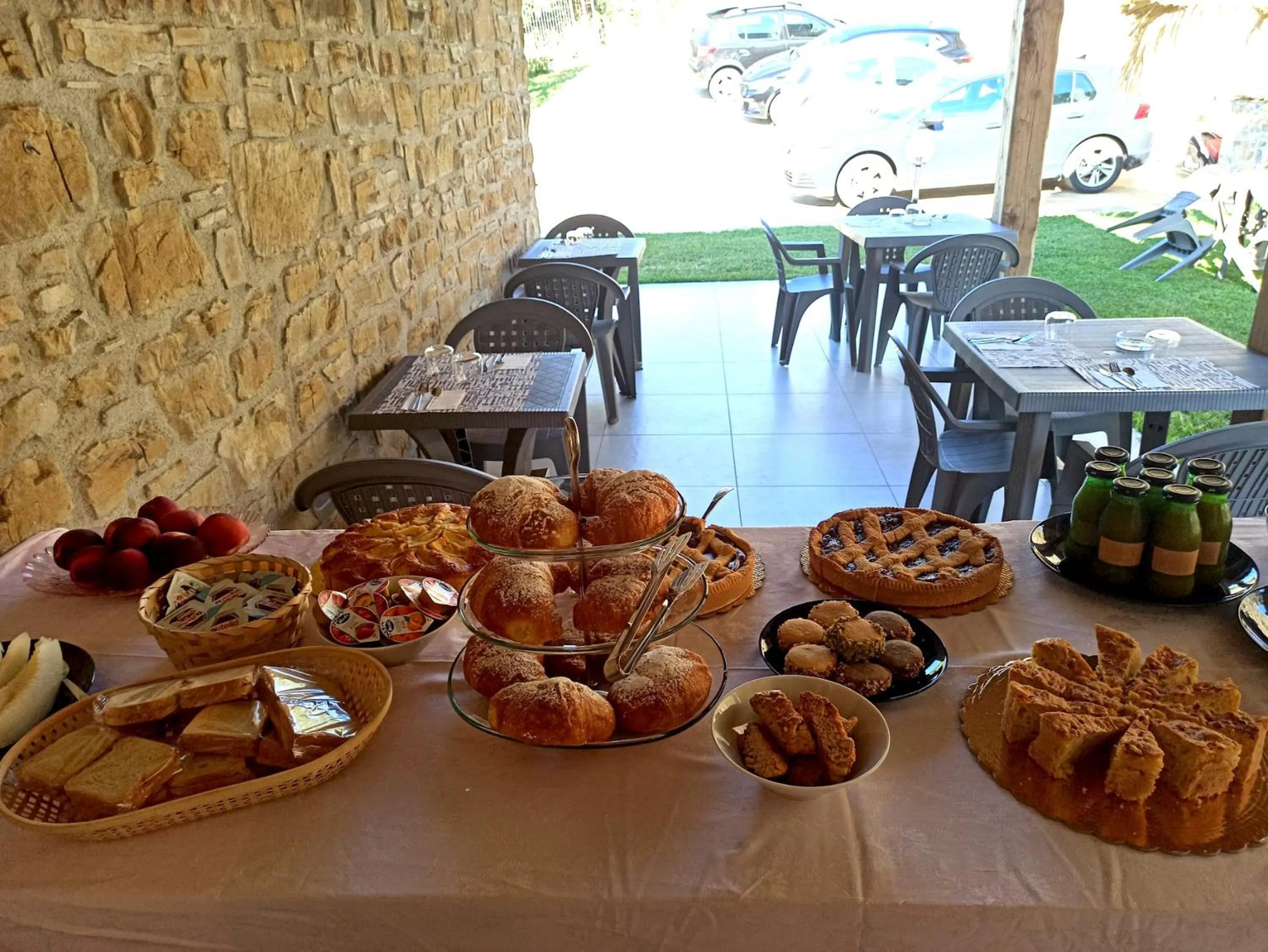 Buffet breakfast in Country House L'antica pietra