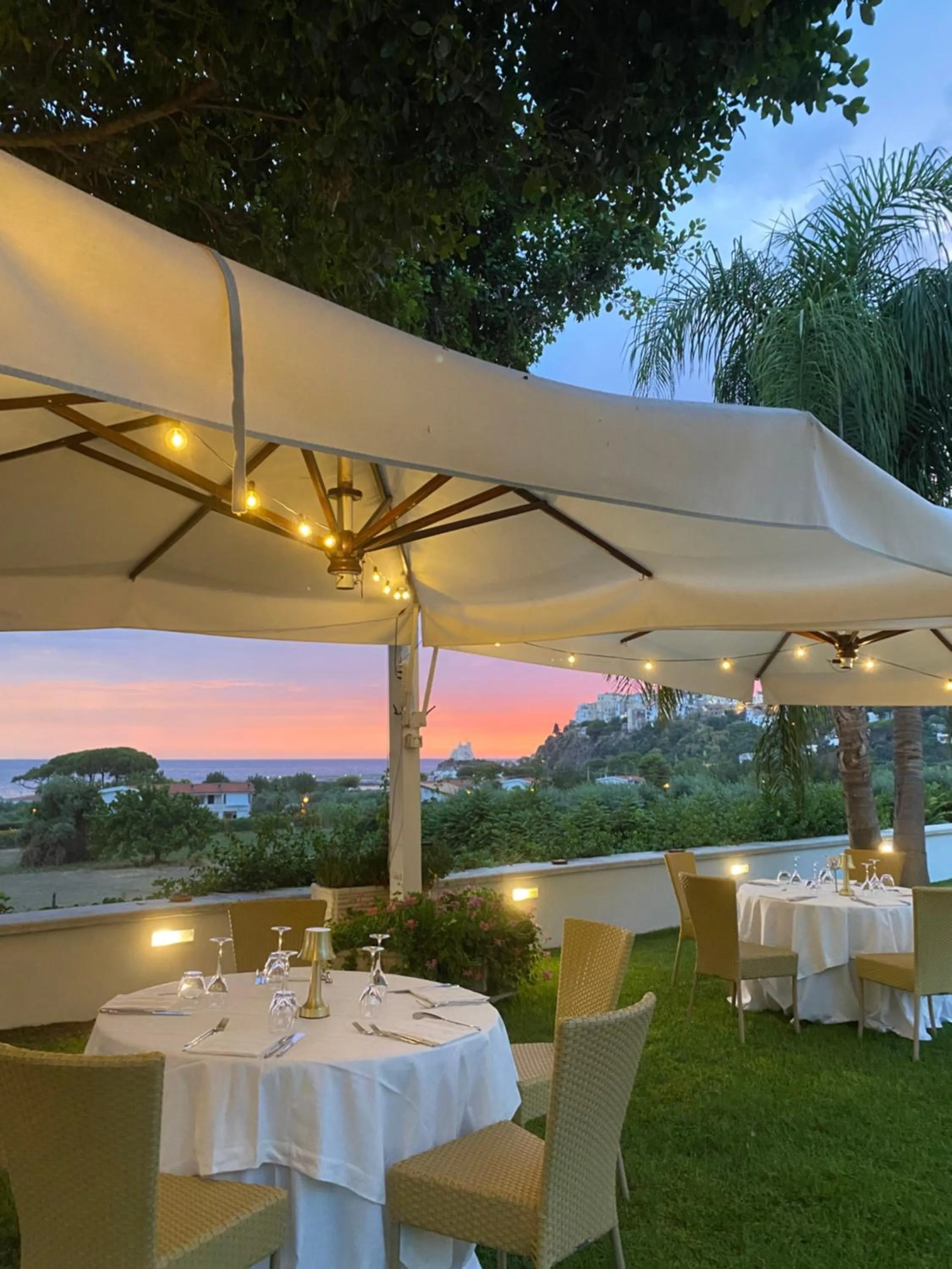 Restaurant/Places to Eat in Hotel Grotta Di Tiberio