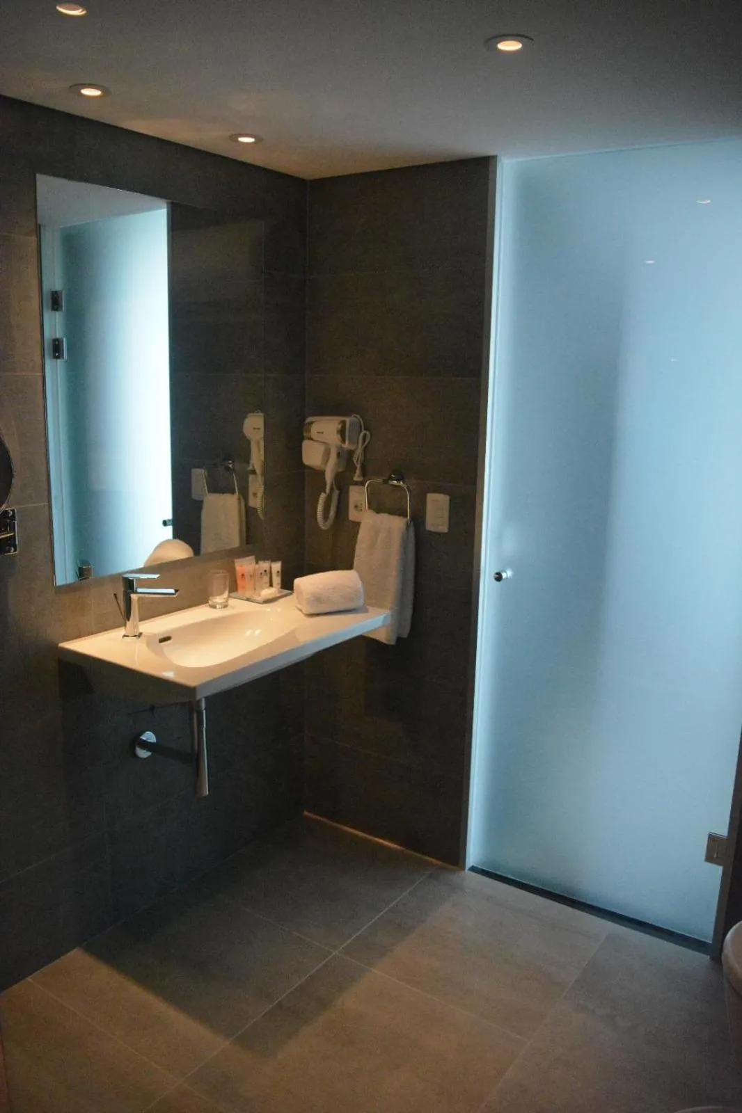 Bathroom in Don Hotel