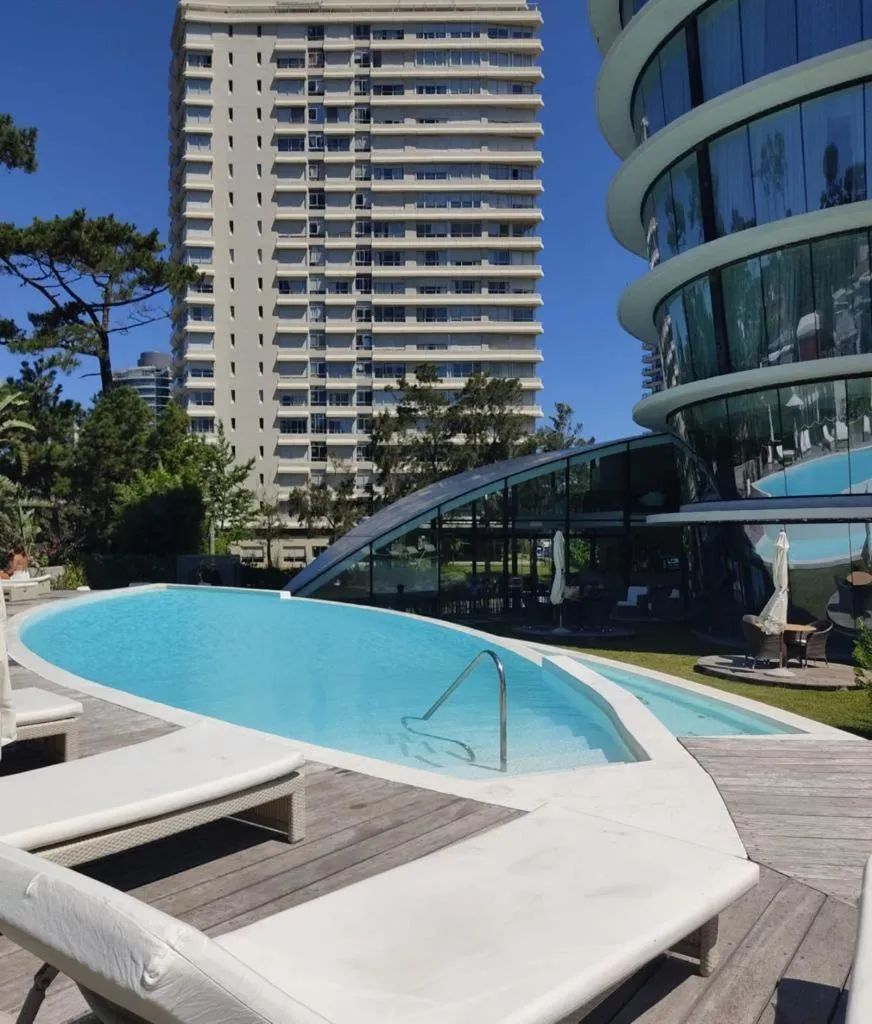 Swimming pool in Don Hotel