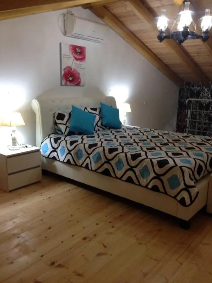 Bed in SAN GEORGE COVE