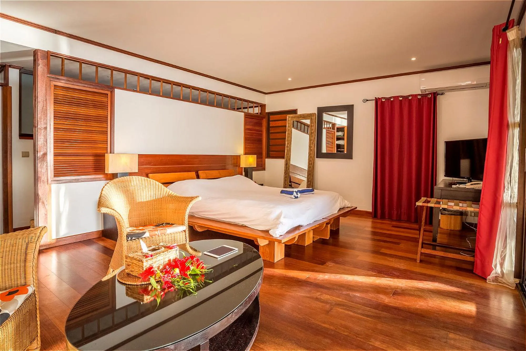 Bed in Oure Lodge Beach Resort