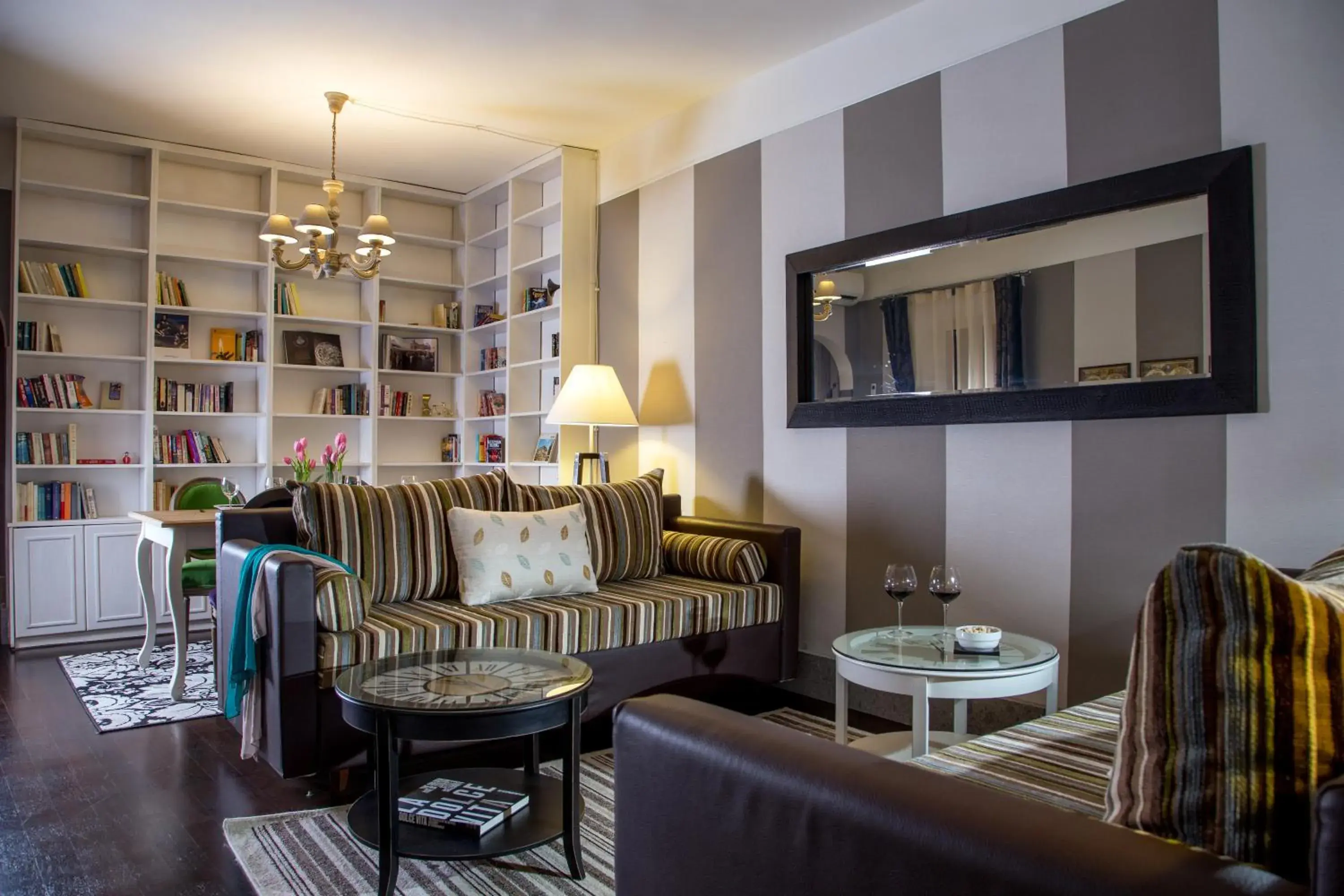 Living room in The Inn at the Roman Forum Luxury Collection - The Inn At The Roman Forum Living room in The Inn at the Roman Forum Luxury Collection - The Inn At The Roman Forum