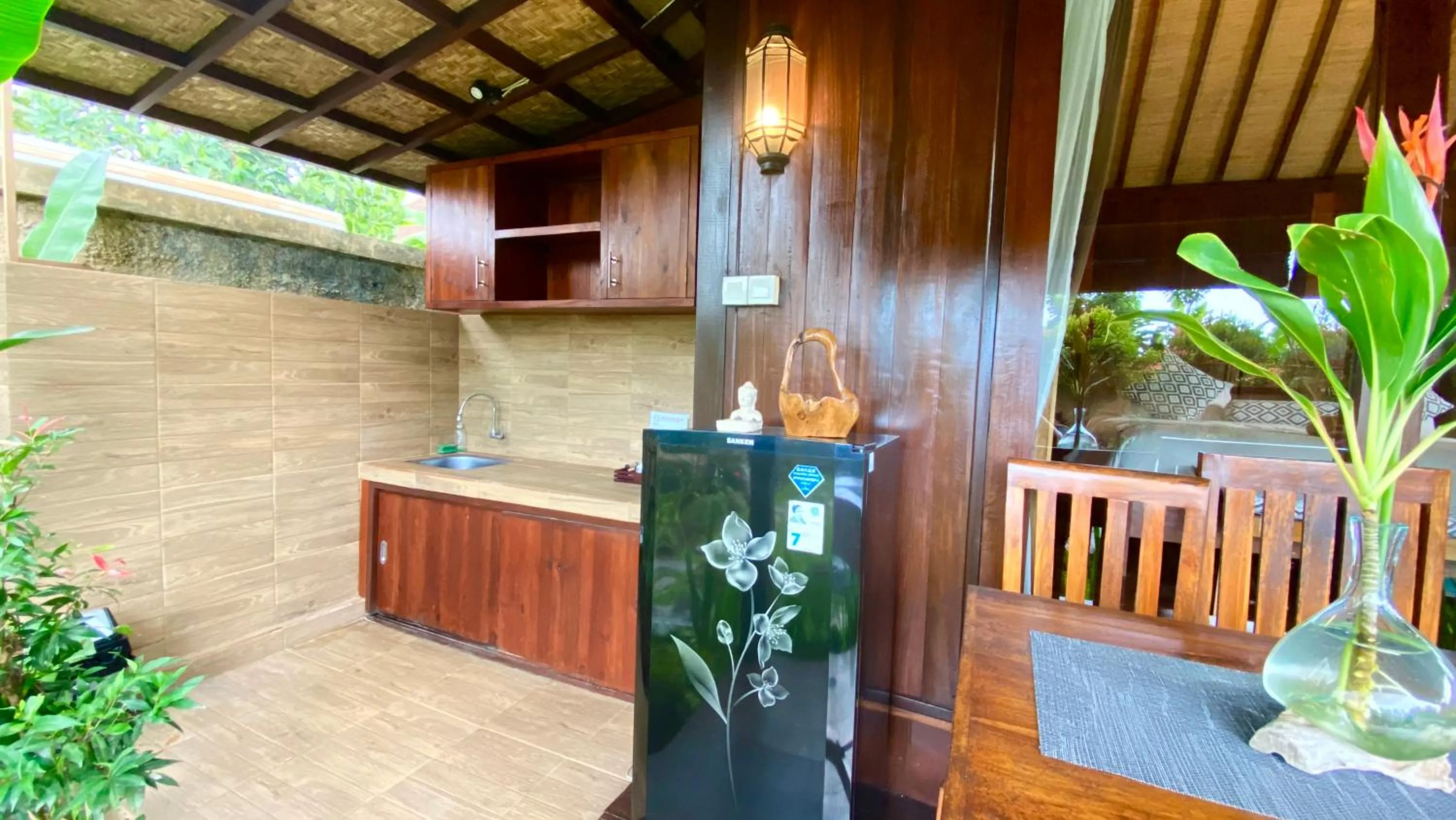 Kitchen or kitchenette in NILUH Private Villas Ubud