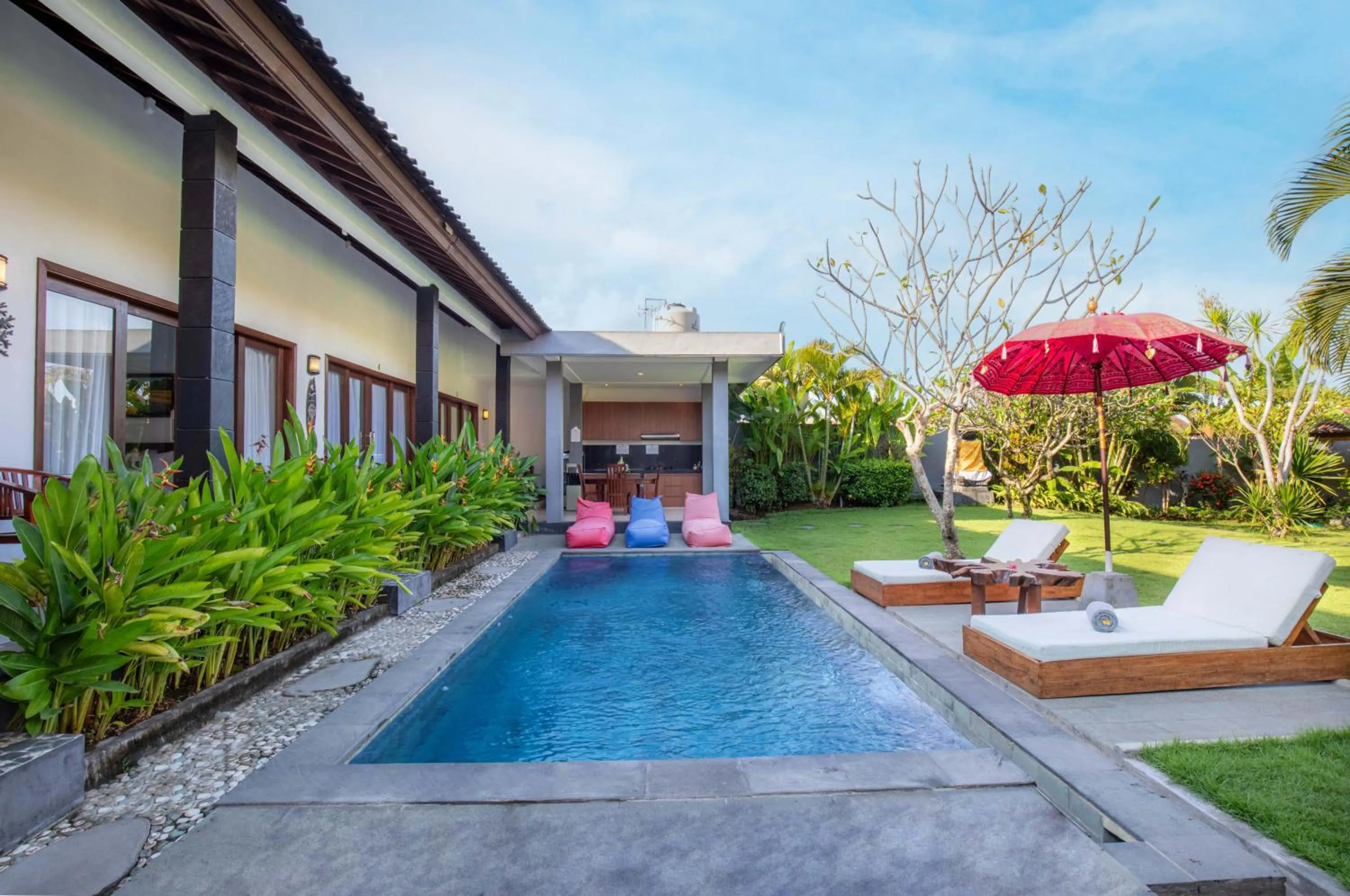 Swimming pool in Carik Bali Guest House Canggu