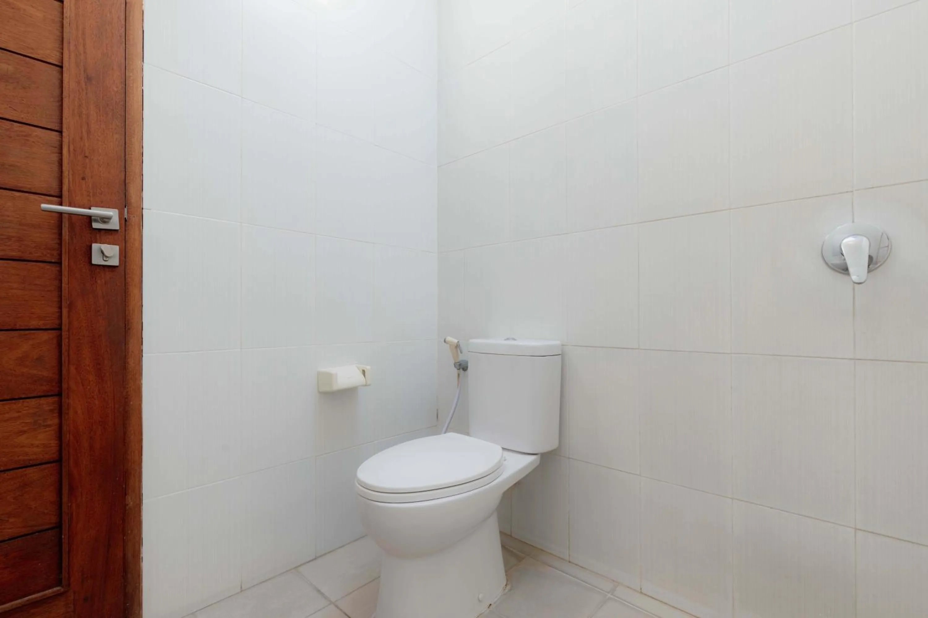 Toilet in Carik Bali Guest House Canggu