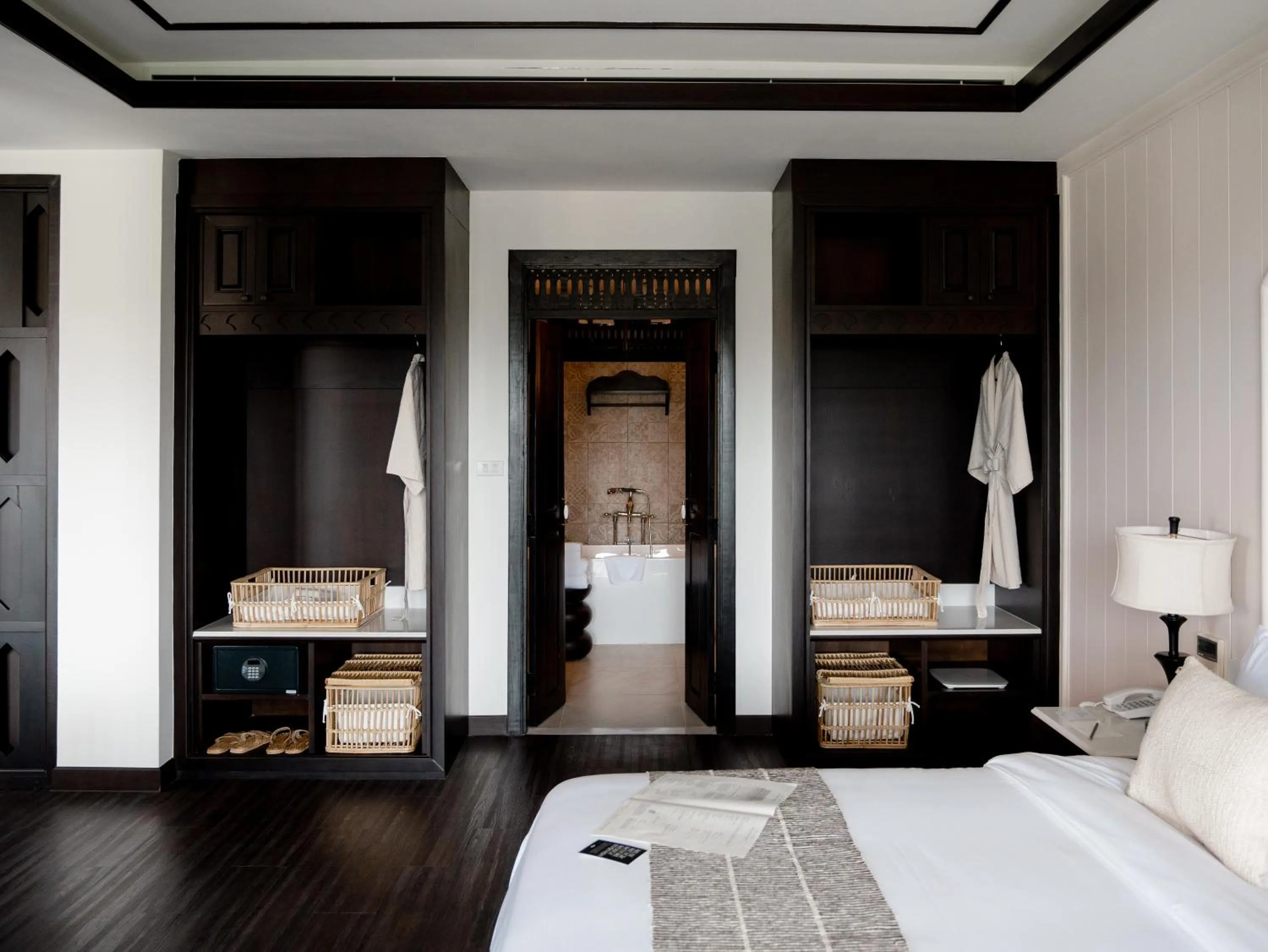 Photo of the whole room, Bed in Burirattana Hotel-An Adults Only Hotel