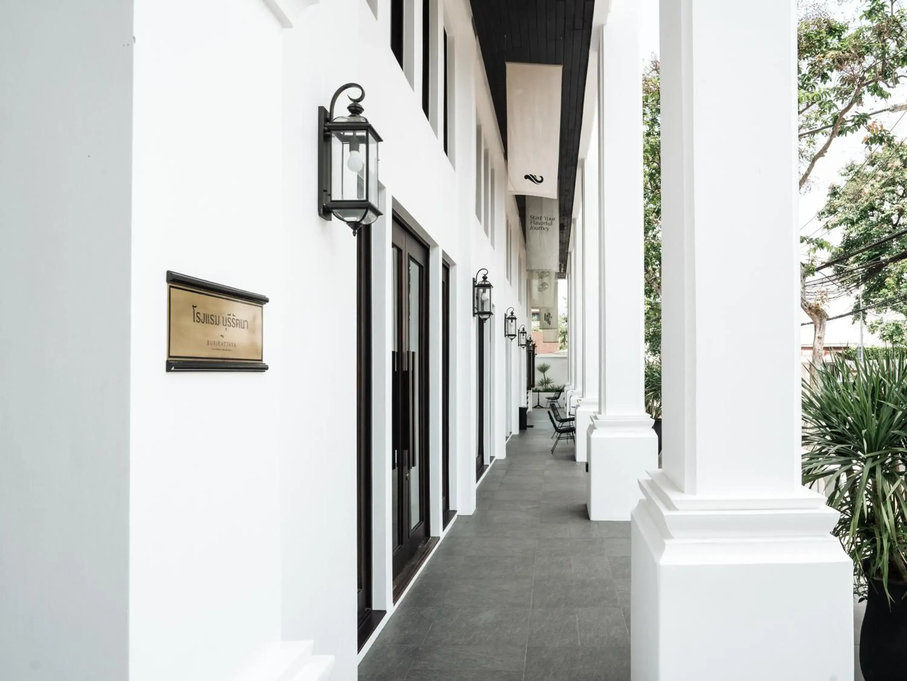 Property building in Burirattana Hotel-An Adults Only Hotel Property building in Burirattana Hotel-An Adults Only Hotel