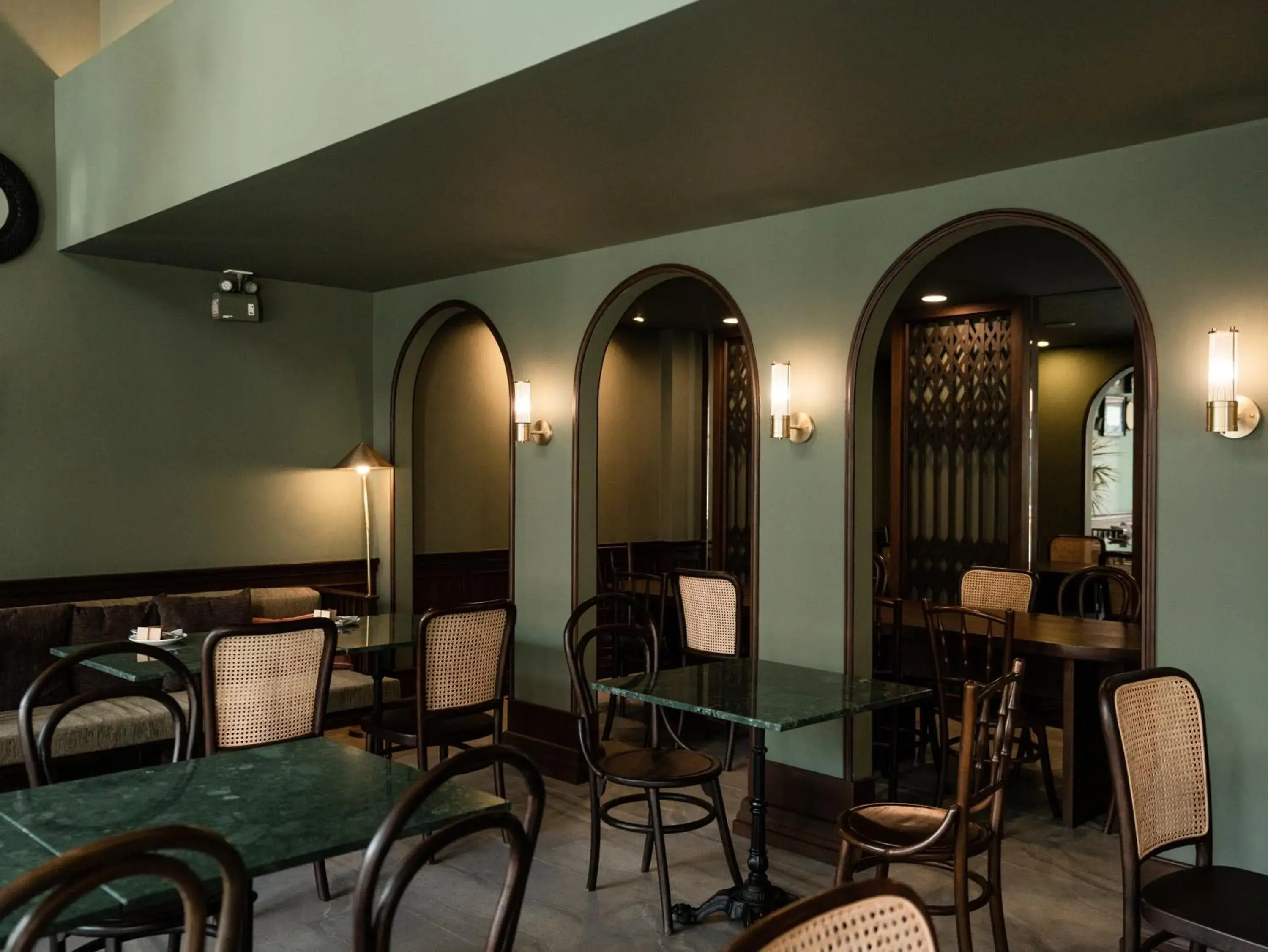 Restaurant/places to eat in Burirattana Hotel-An Adults Only Hotel Restaurant/places to eat in Burirattana Hotel-An Adults Only Hotel