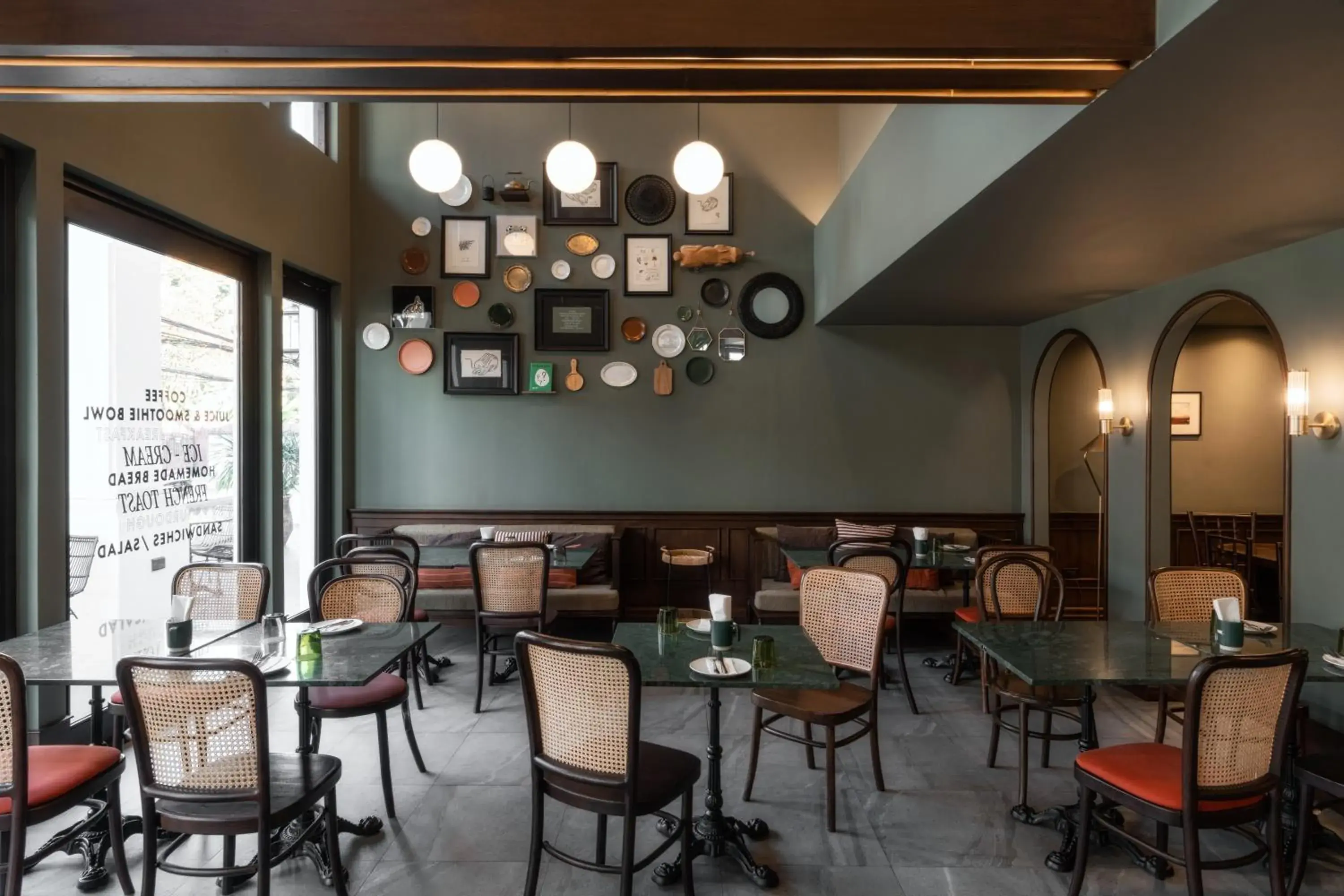 Restaurant/places to eat in Burirattana Hotel-An Adults Only Hotel Restaurant/places to eat in Burirattana Hotel-An Adults Only Hotel