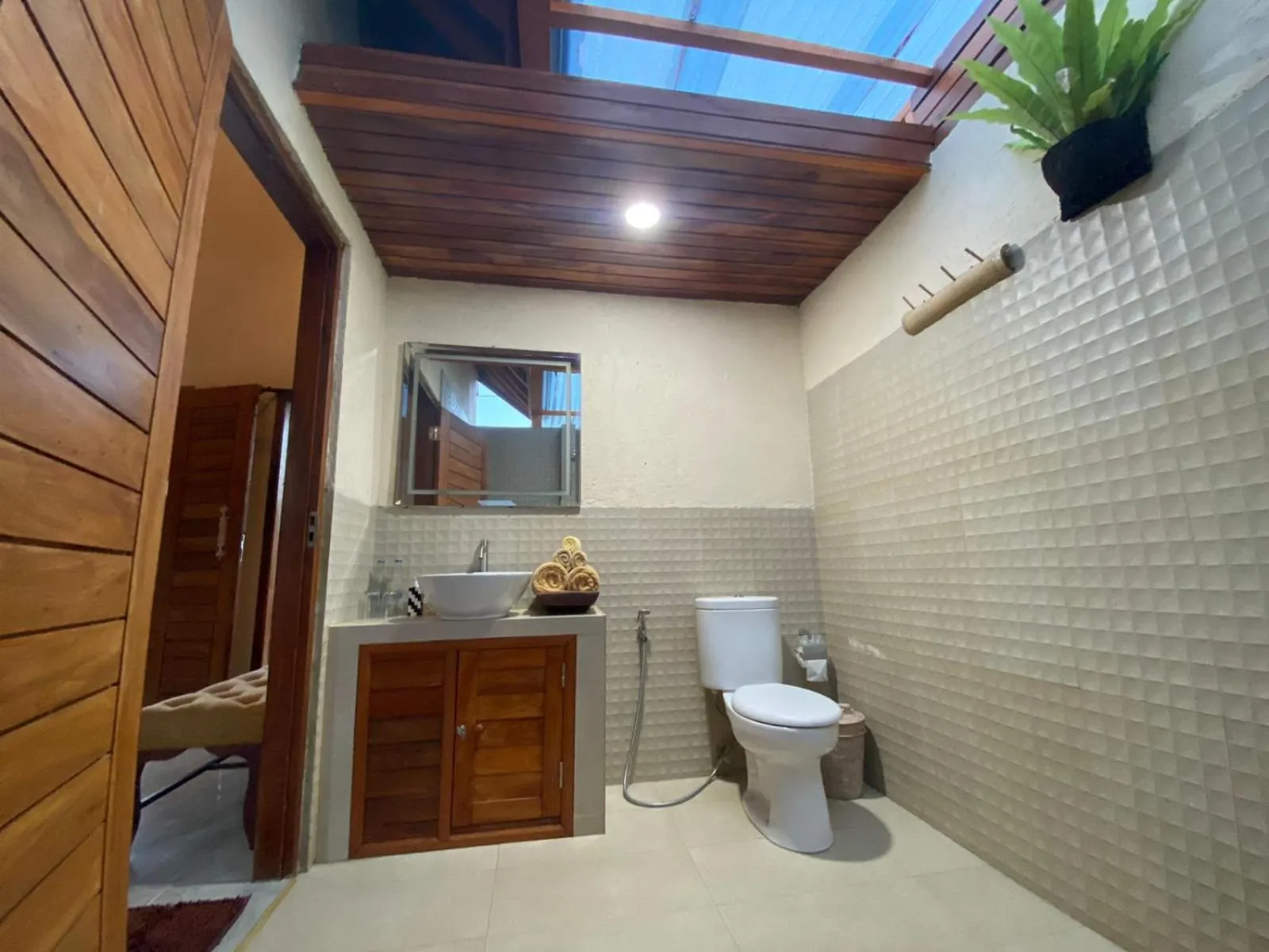 Toilet in Gongwi Cottages Sidemen