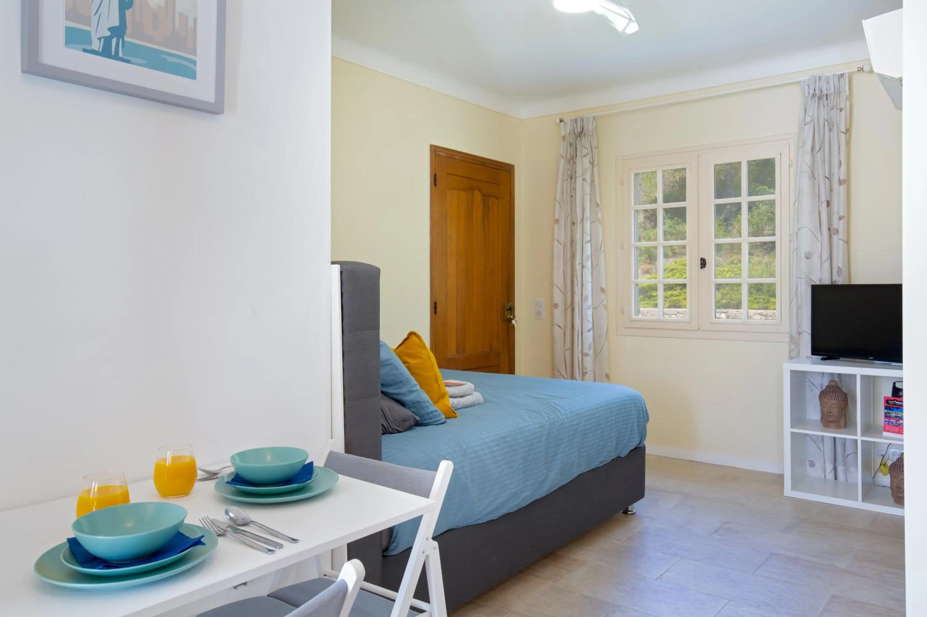 Bed in La Connexion, Gay Men Only