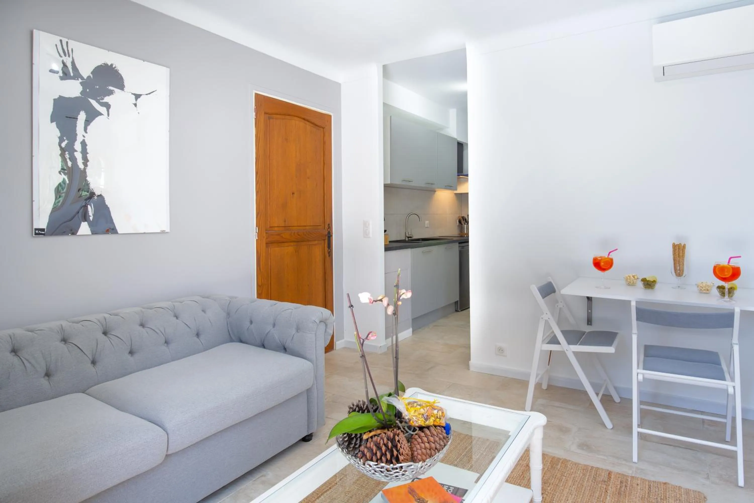 La Connexion, Gay Men Only