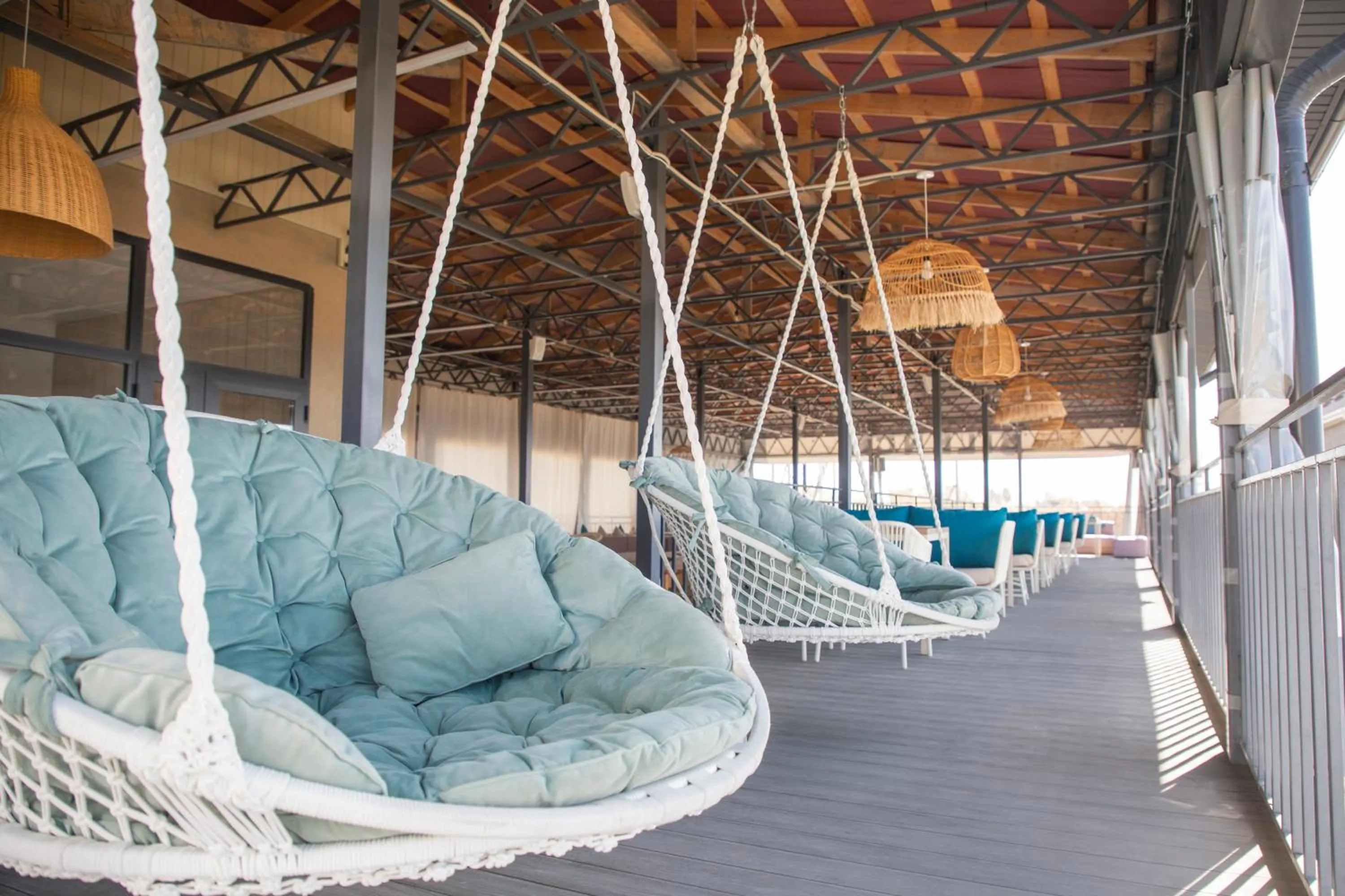 Restaurant/places to eat in Silence hotel