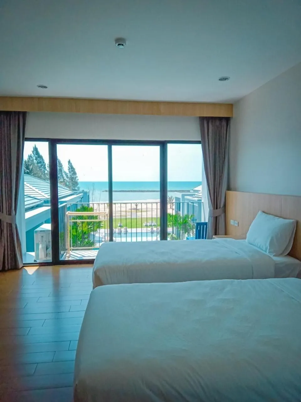 Sea view, Bed in HATCHAO HERITAGE BEACH FRONT RESORT
