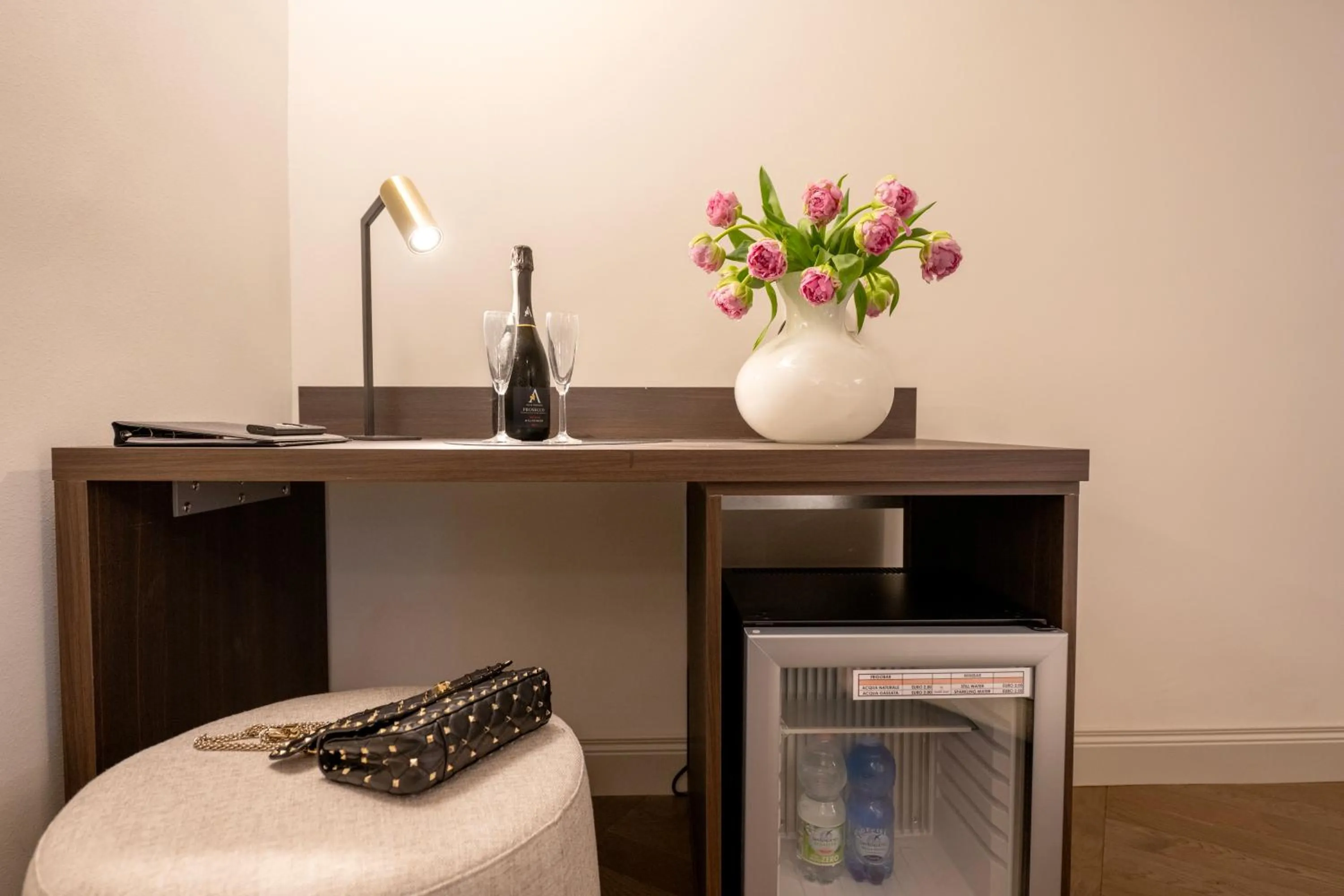 Bedroom in Hotel Carlton