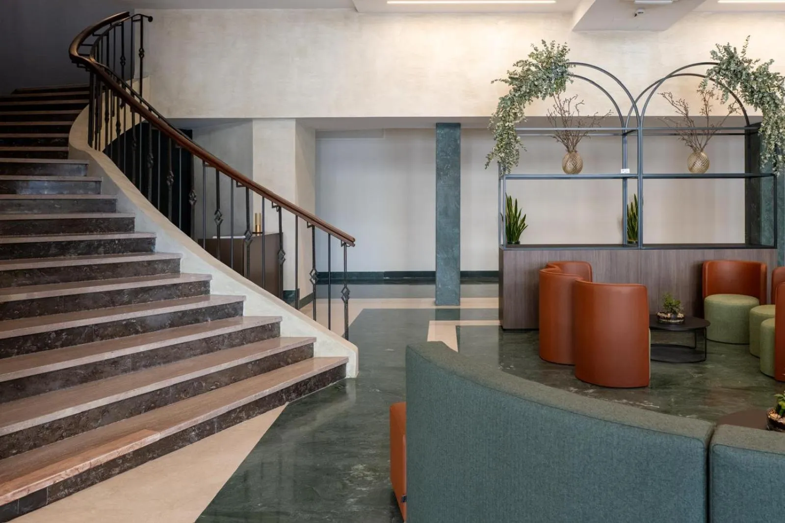 Communal lounge/ TV room in Hotel Carlton