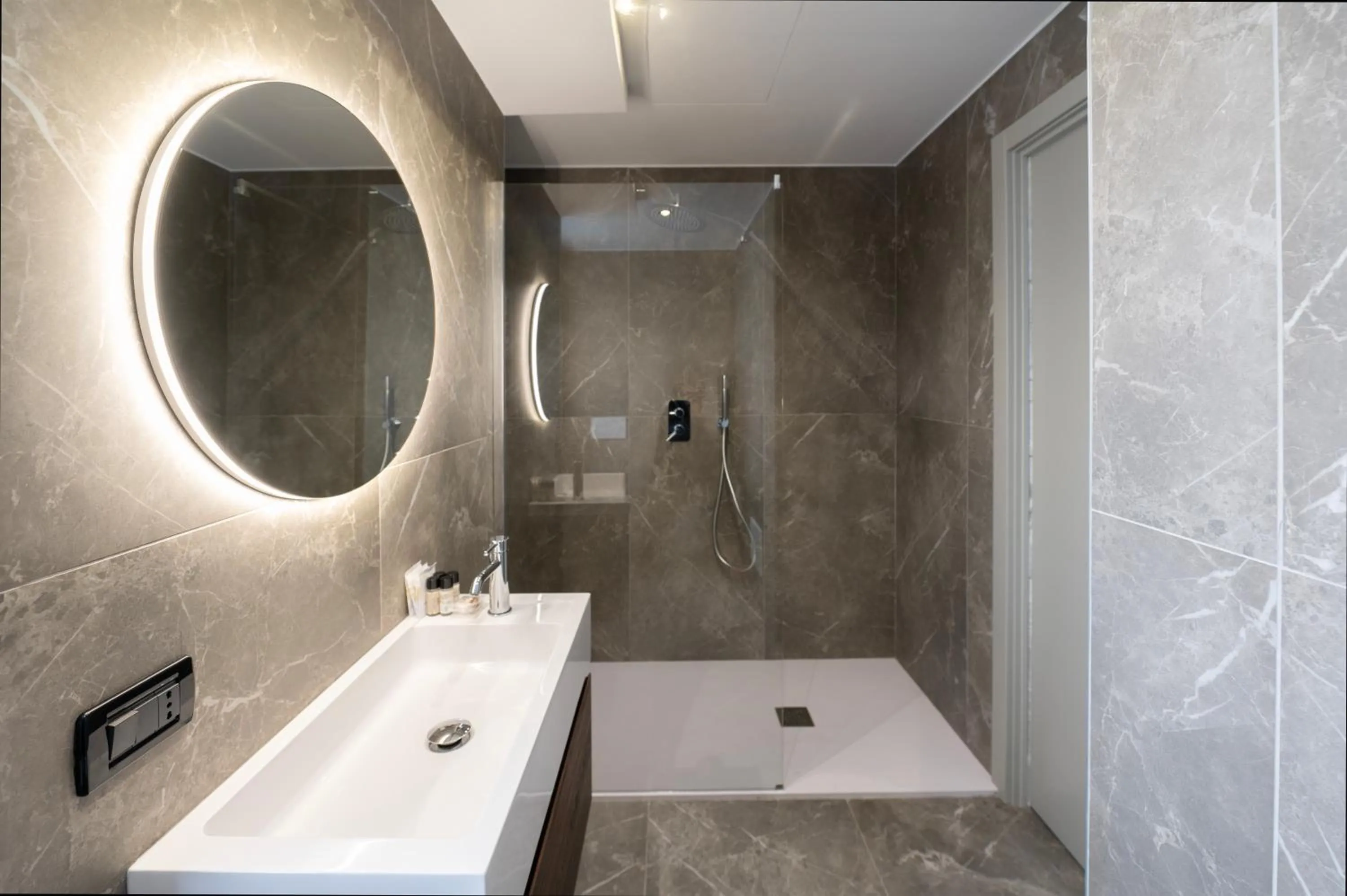 Bathroom in Hotel Carlton