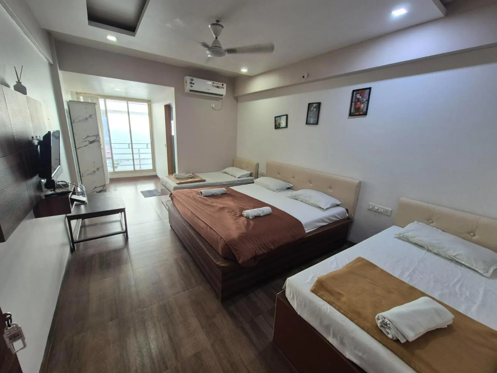 Living room, Bed in White House Beach Resort, Nagaon