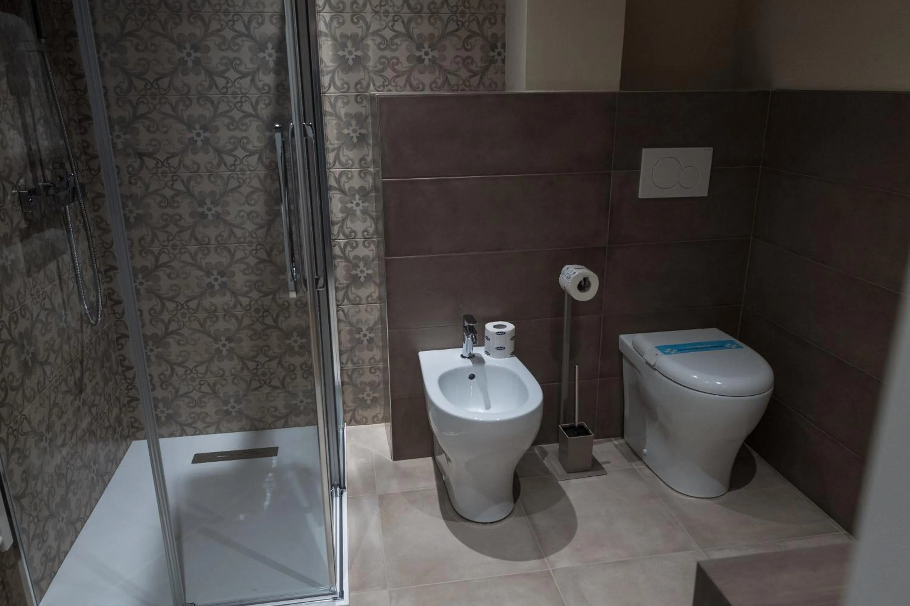 Toilet in Hotel Touring