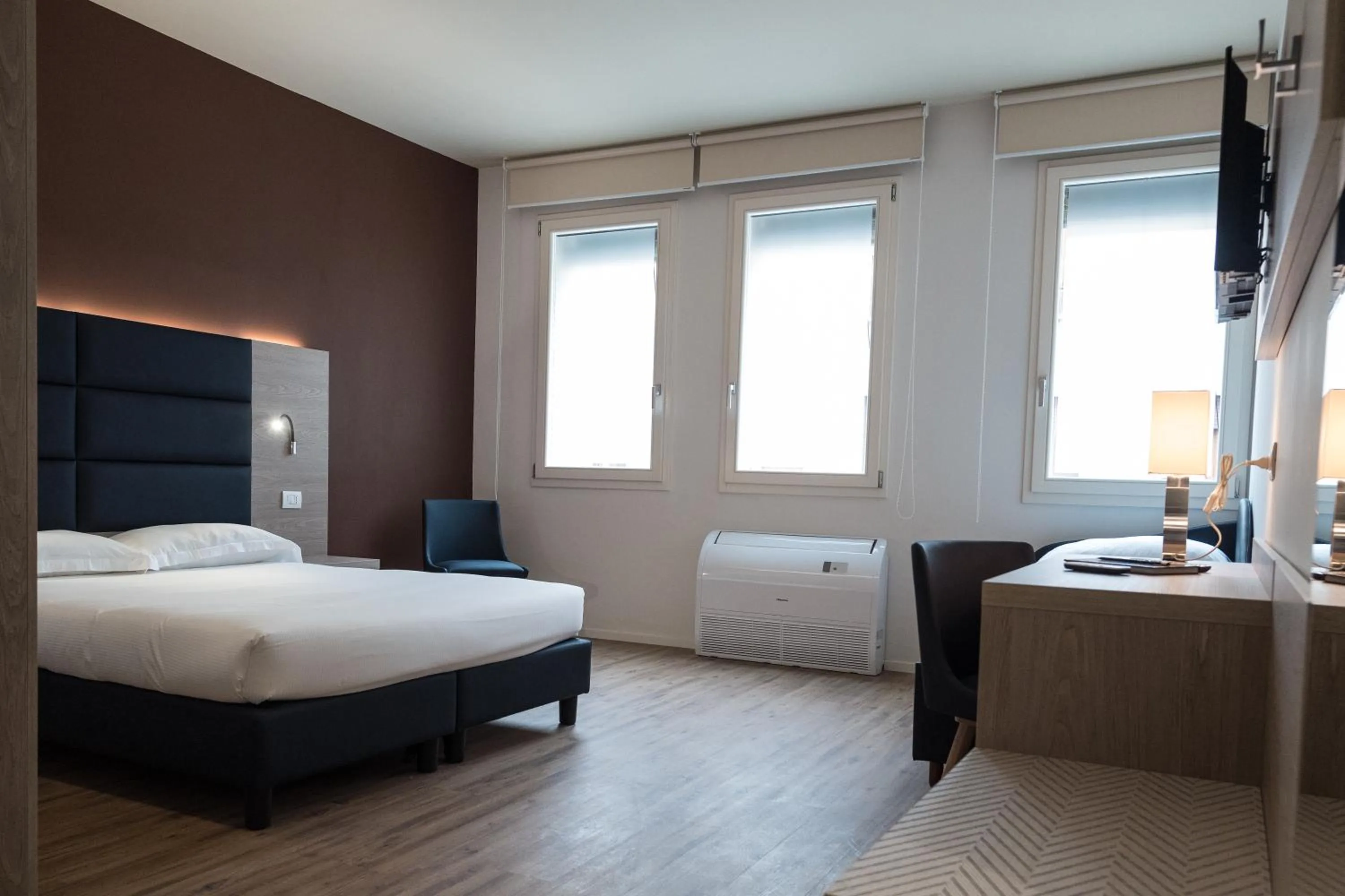 Bed in Hotel Touring