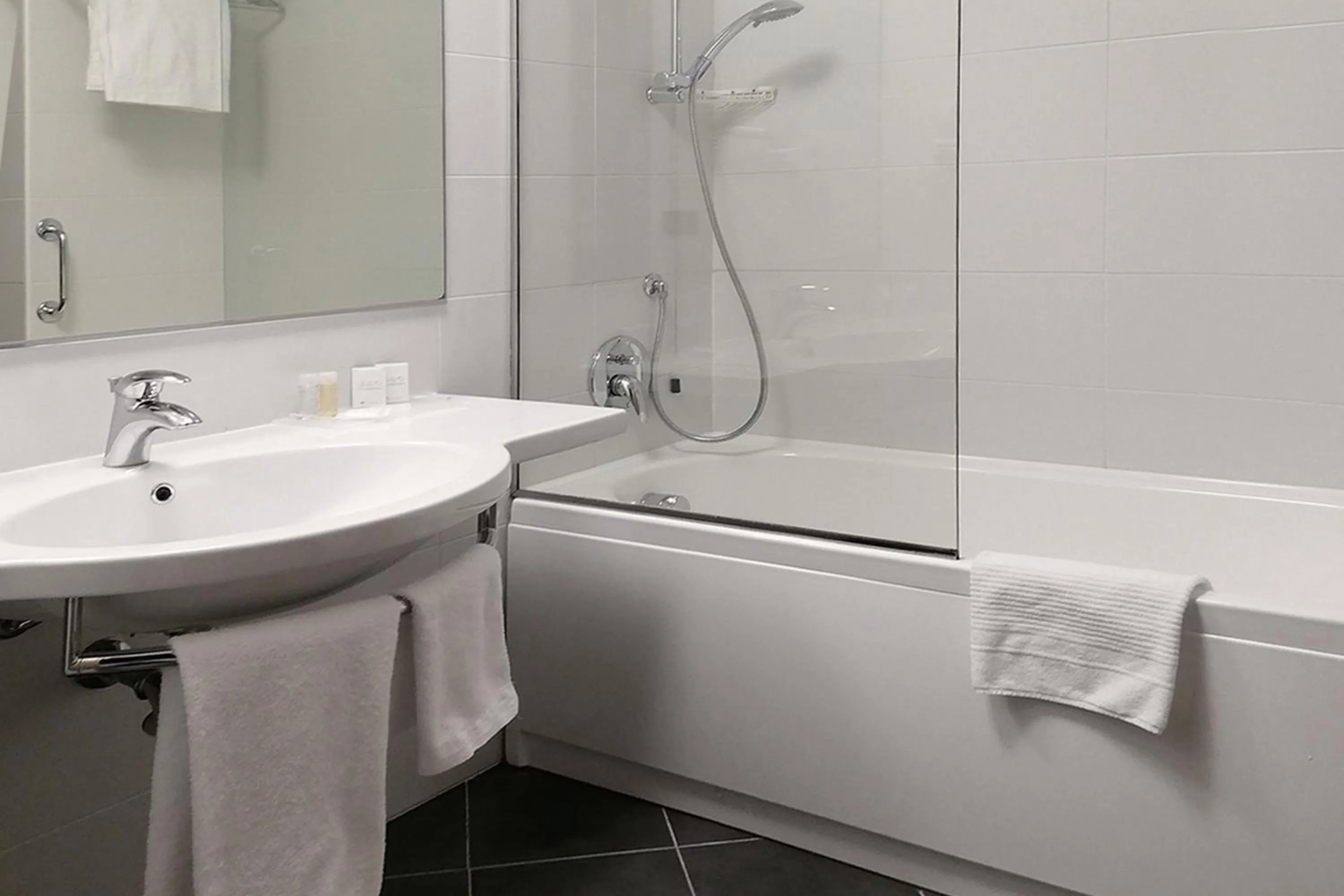 Bathroom in Anusca Palace Hotel