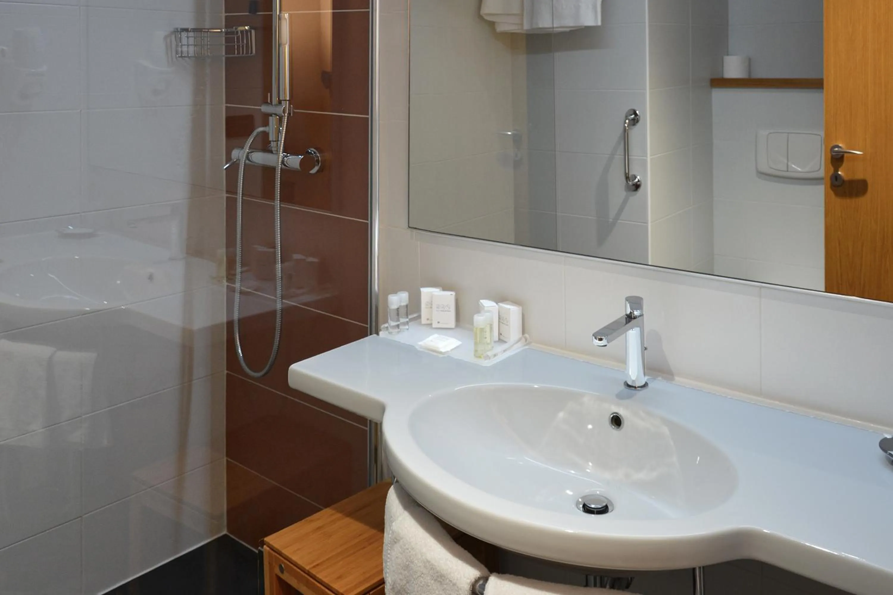 Bathroom in Anusca Palace Hotel