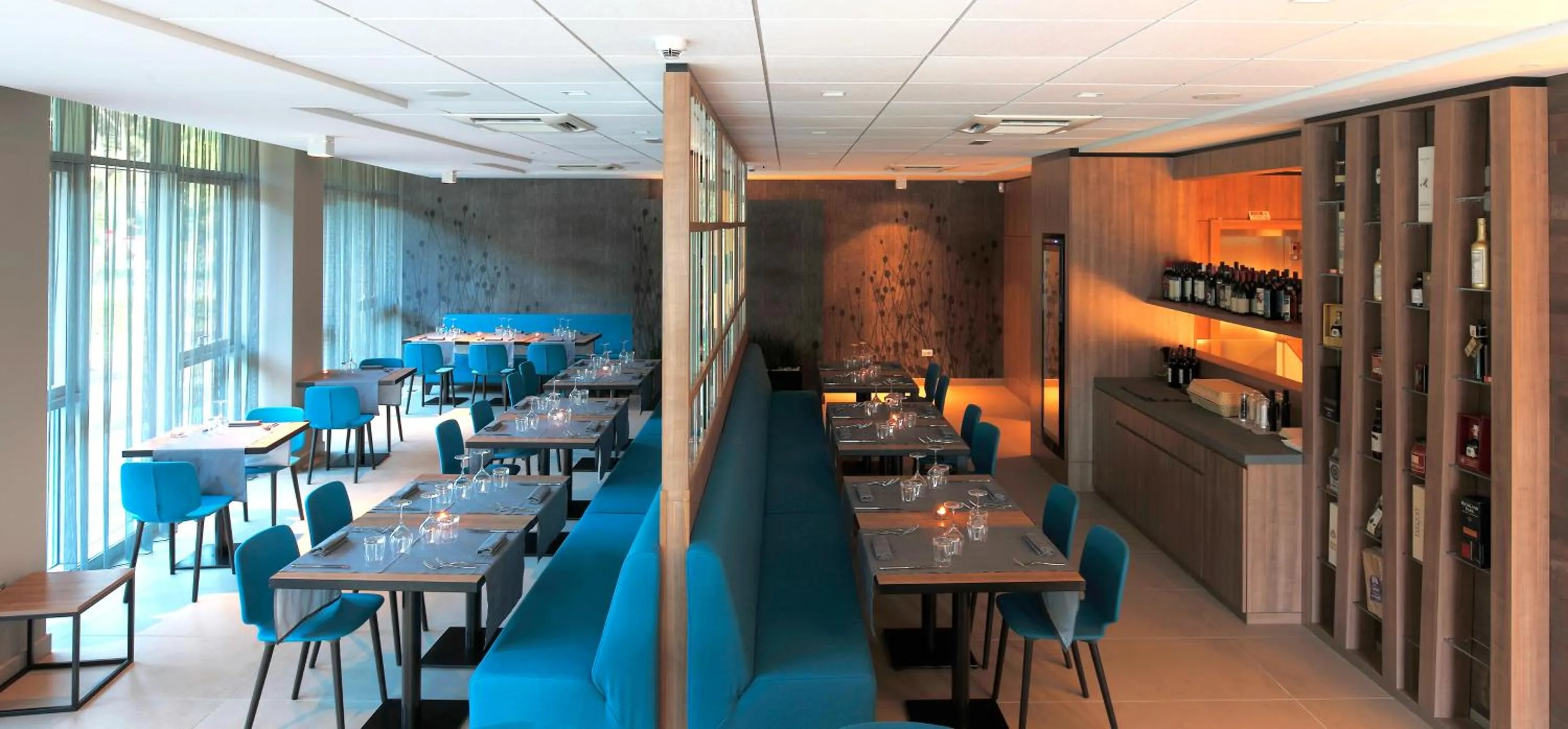 Restaurant/places to eat in Anusca Palace Hotel