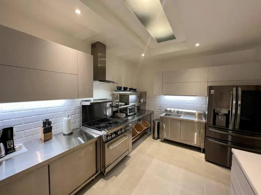 Kitchen or kitchenette in The Backyard Beach House