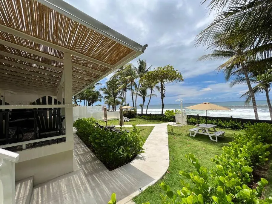 Patio in The Backyard Beach House