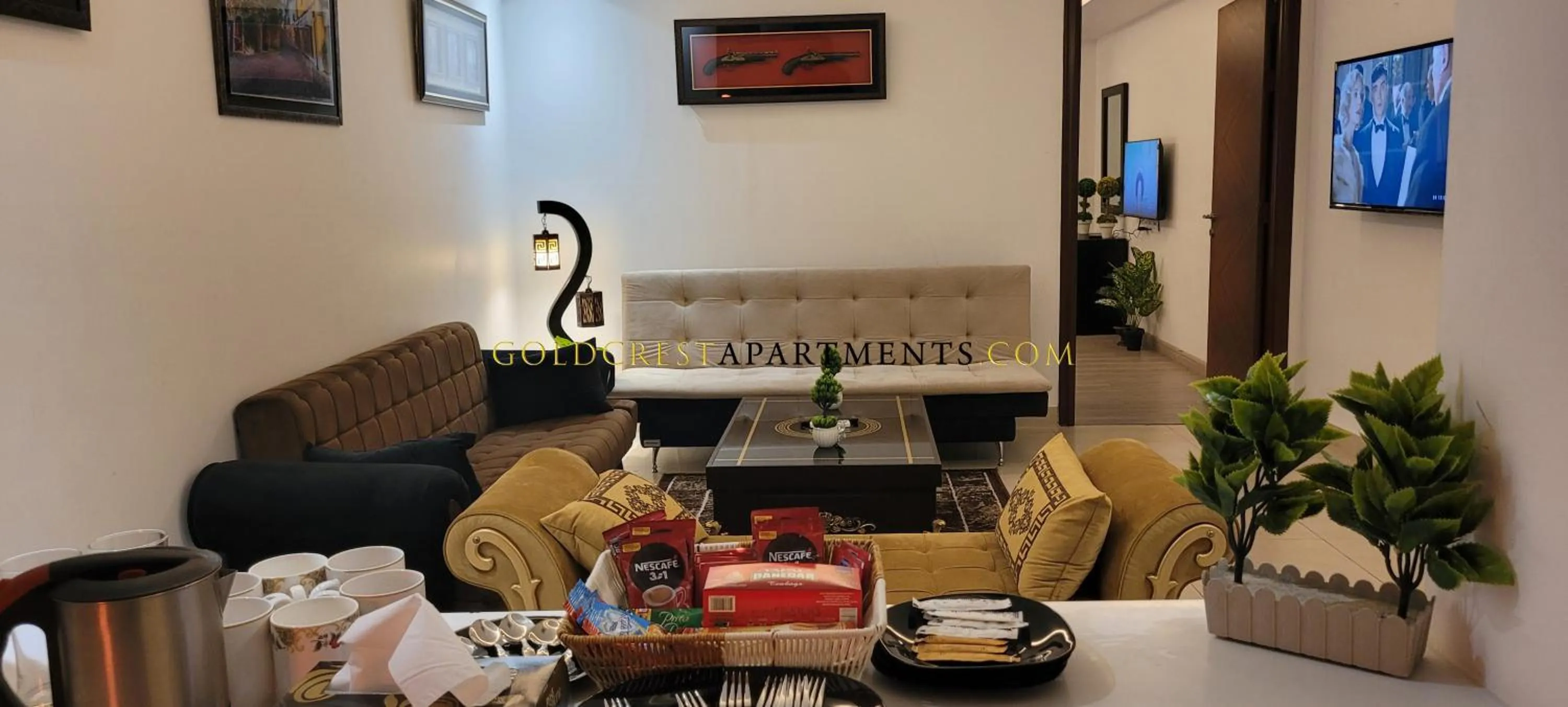 Apartment with Terrace in Goldcrest Luxury Apartments
