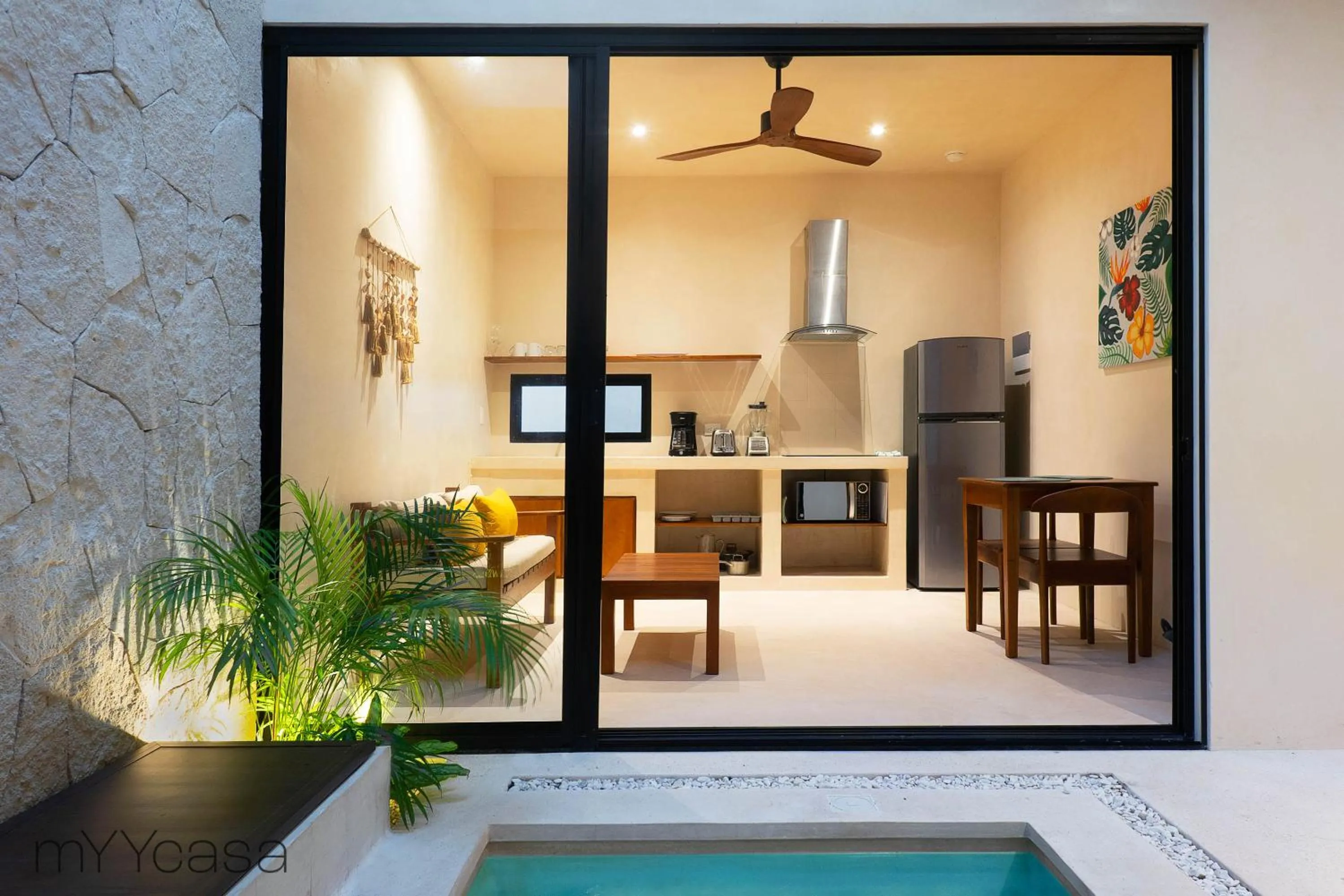 Coffee/tea facilities in Casa Yaakun