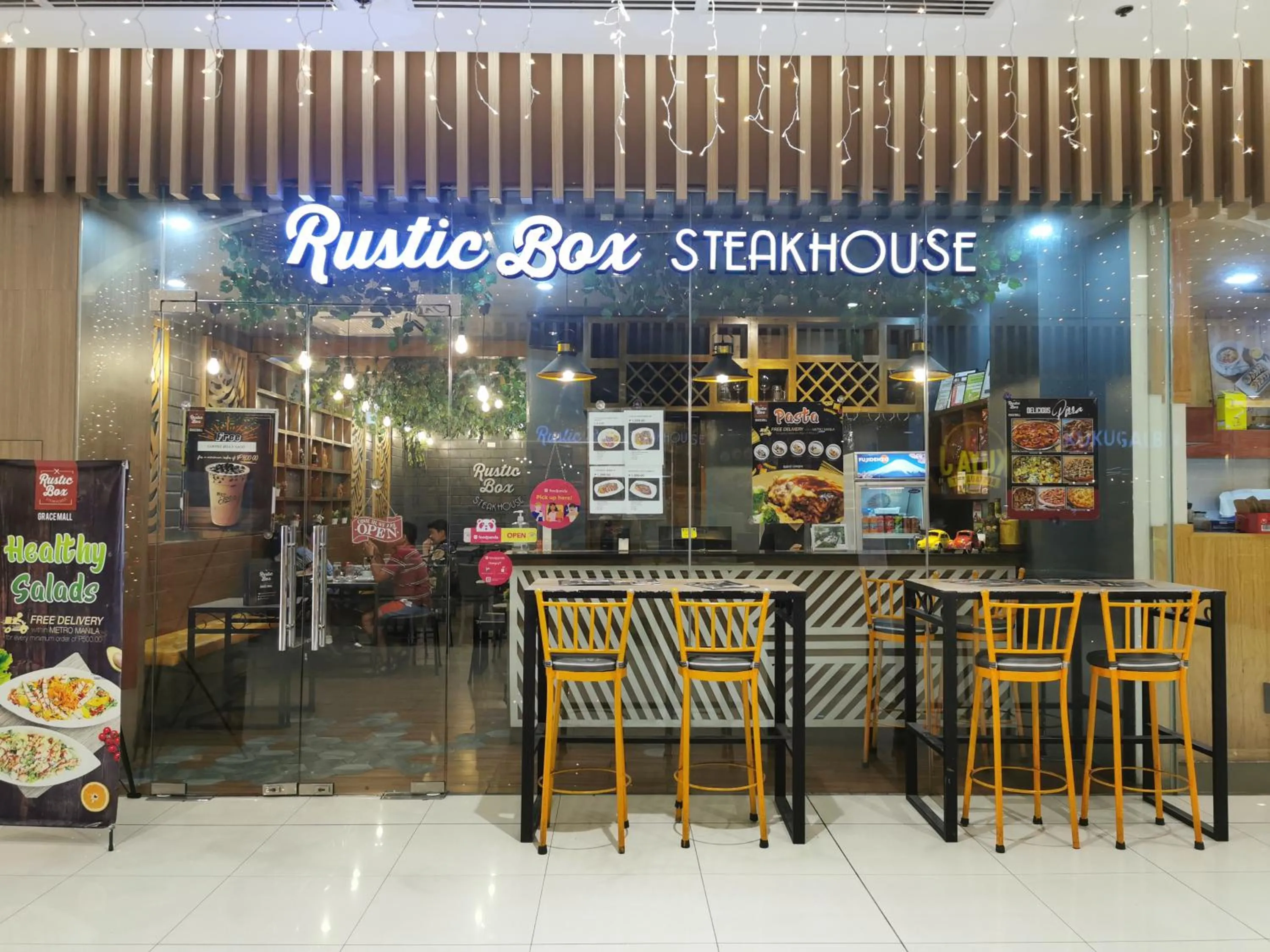 Restaurant/places to eat in Apad@graceresidences nr BGC